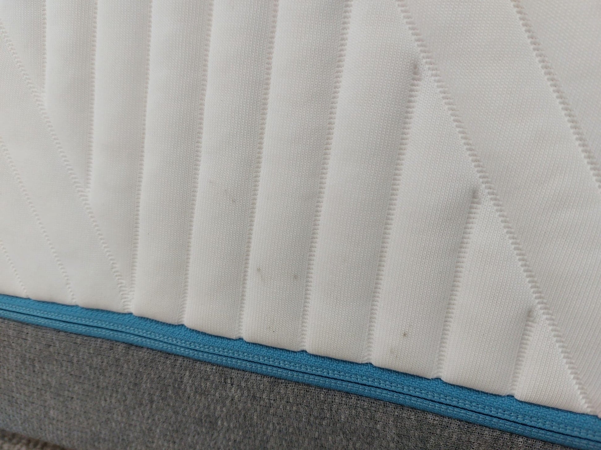 TEMPUR ® Cloud Luxe CoolTouch 180x200