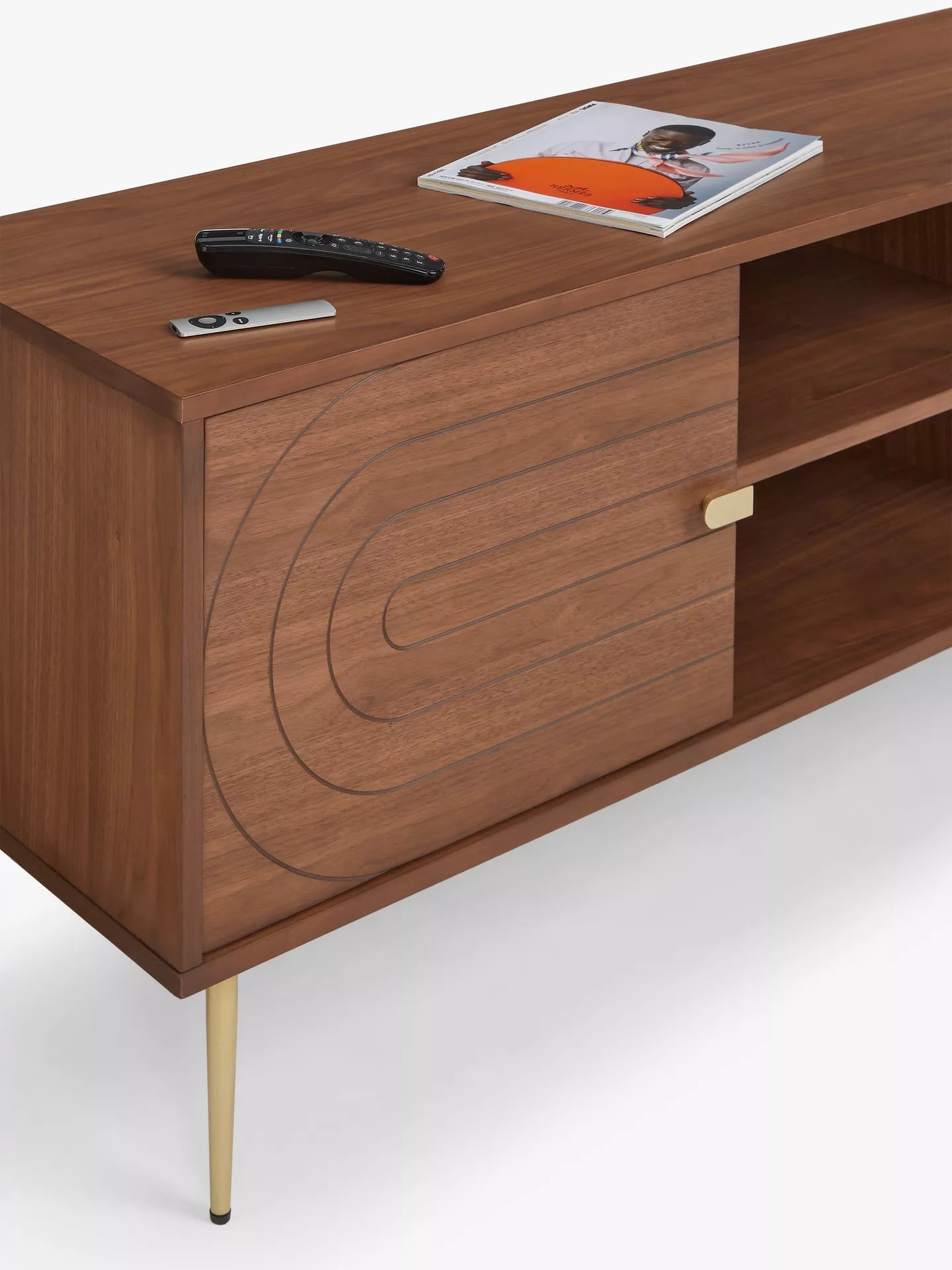 John Lewis Harvard Media Unit, Walnut