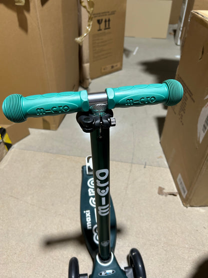 Micro Scooters Maxi Eco LED Scooter, Green