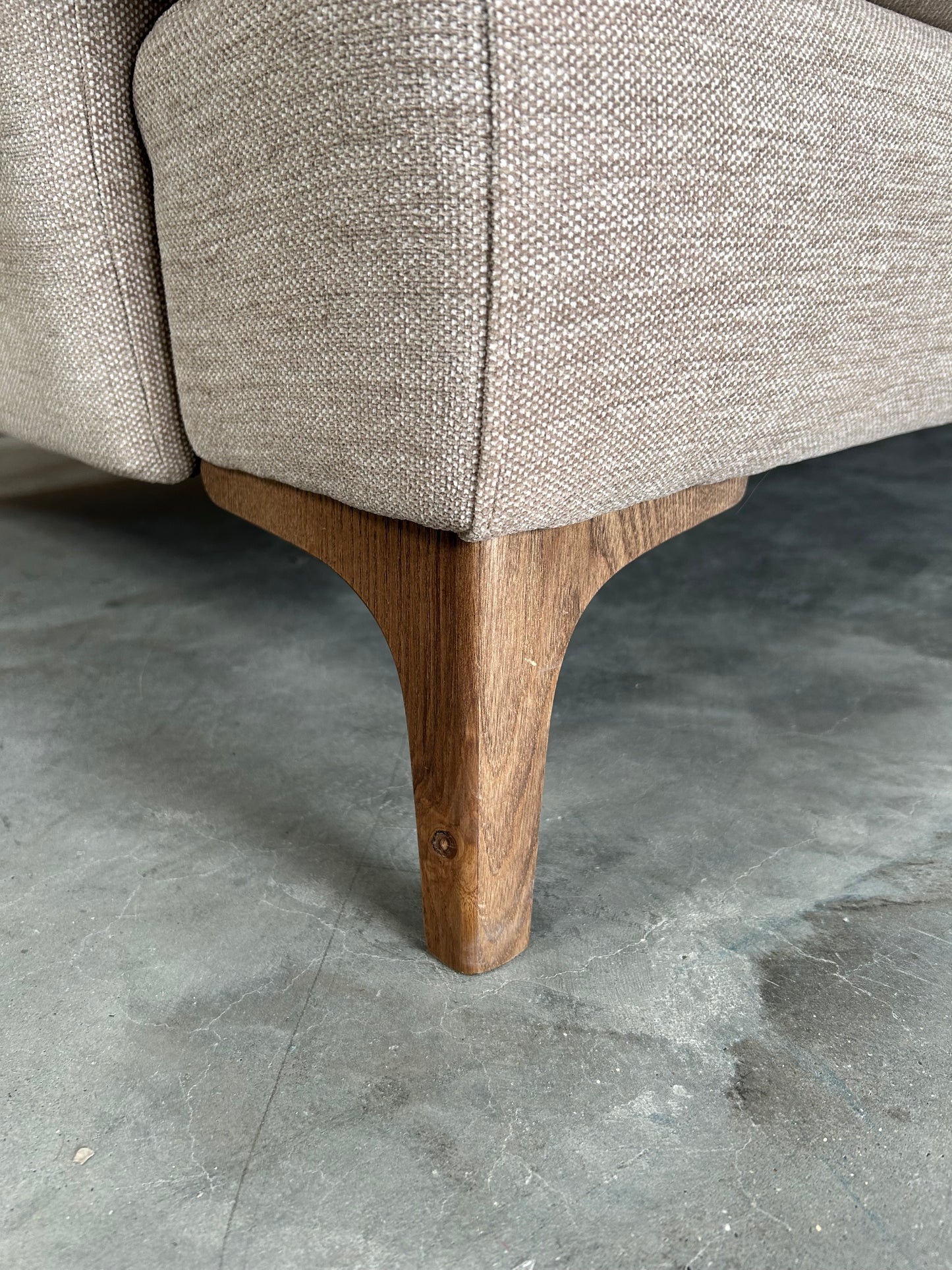John Lewis Iona Large 3 Seater Sofa, Dark Leg, Easy Clean Chunky Chenille Natural