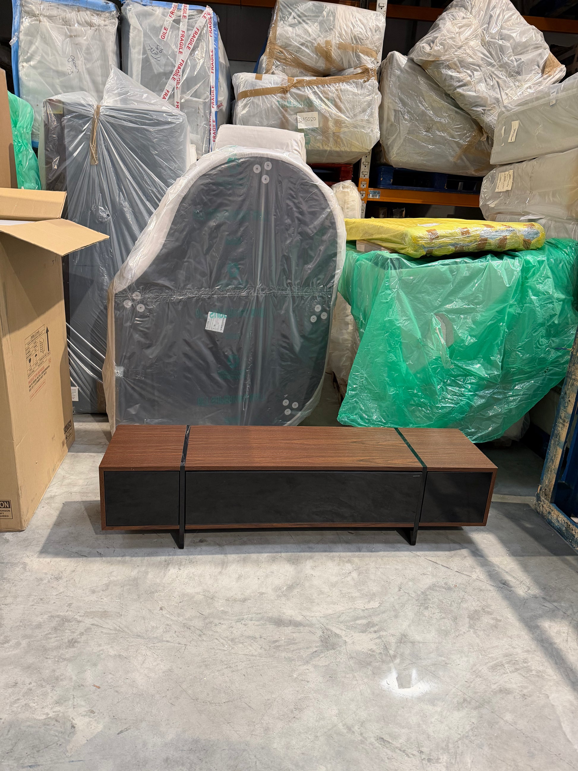 AVF Edge ED160 TV Stand for TVs up to 80"