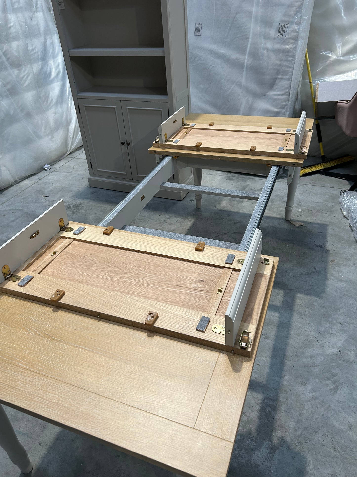 John Lewis Foxmoor 6-8 Seater Extending Dining Table, FSC-Certified (Acacia Wood)