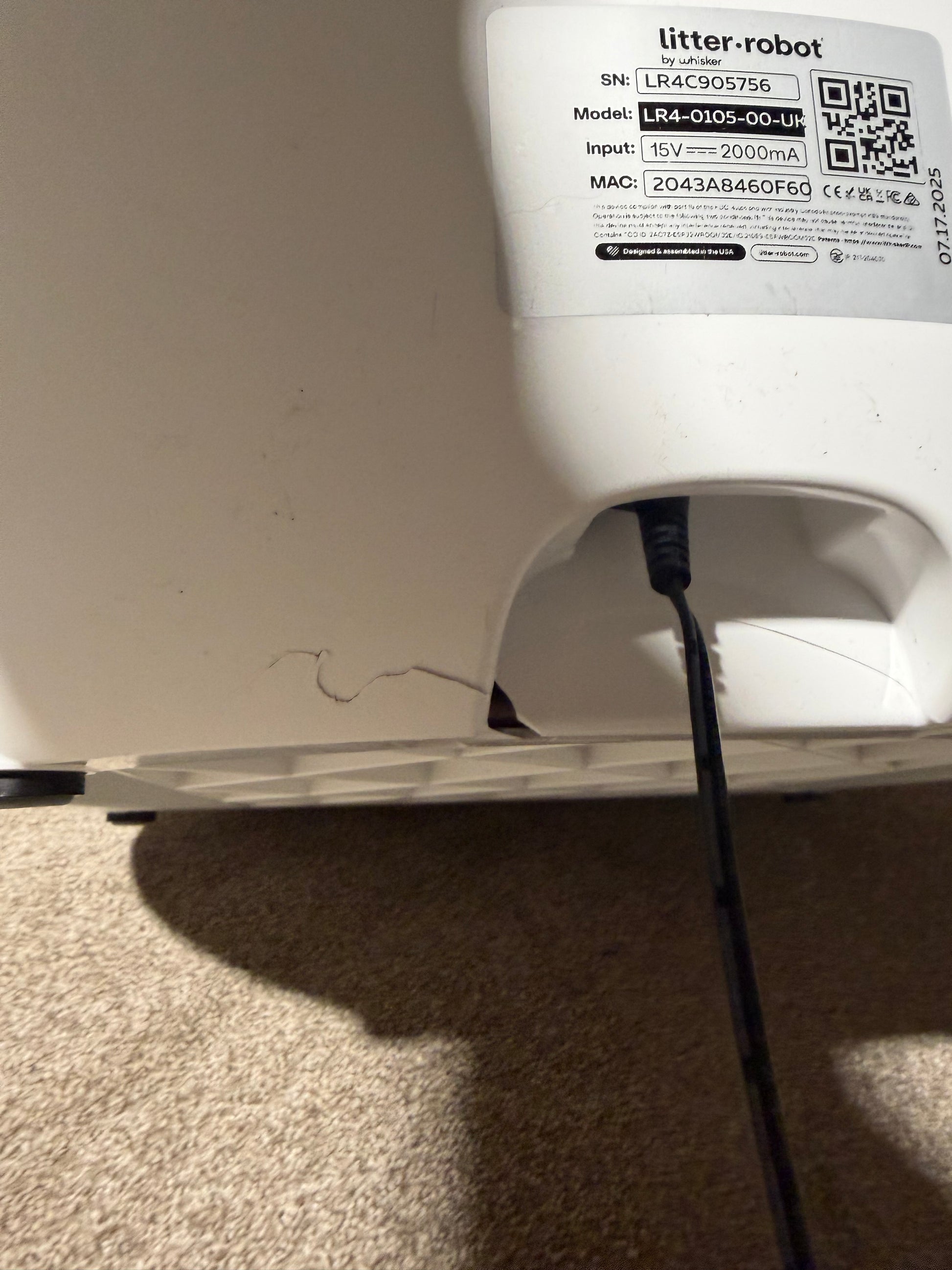 Litter-Robot 4 Smart Self-Cleaning Cat Litter Box, White