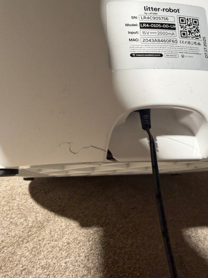 Litter-Robot 4 Smart Self-Cleaning Cat Litter Box, White