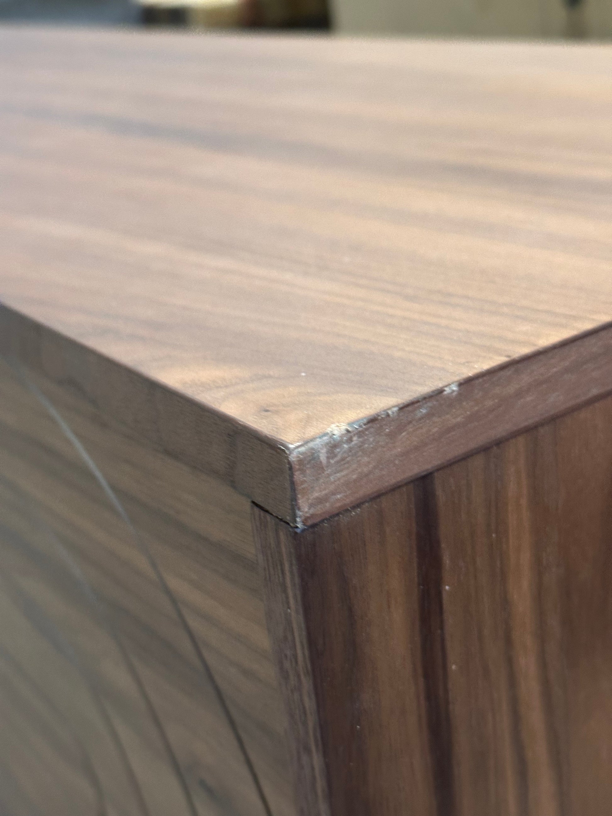 John Lewis Harvard Media Unit, Walnut