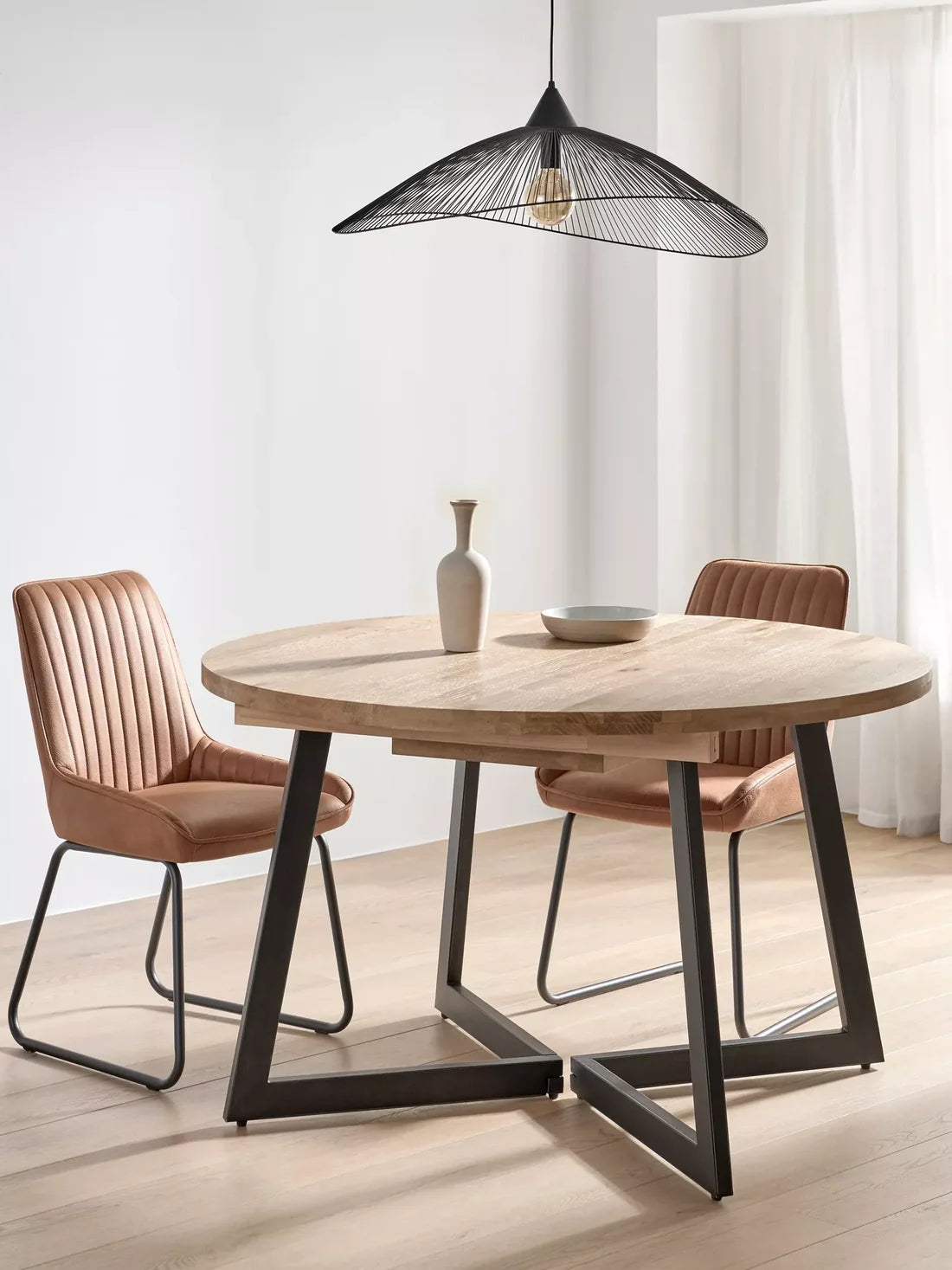 John Lewis Dining Table Calia 4-6 Seater Round Extending Solid Oak