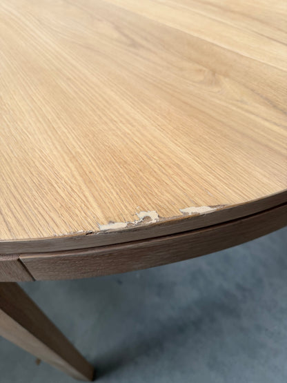MIRA II RND TBLE EXT OAK