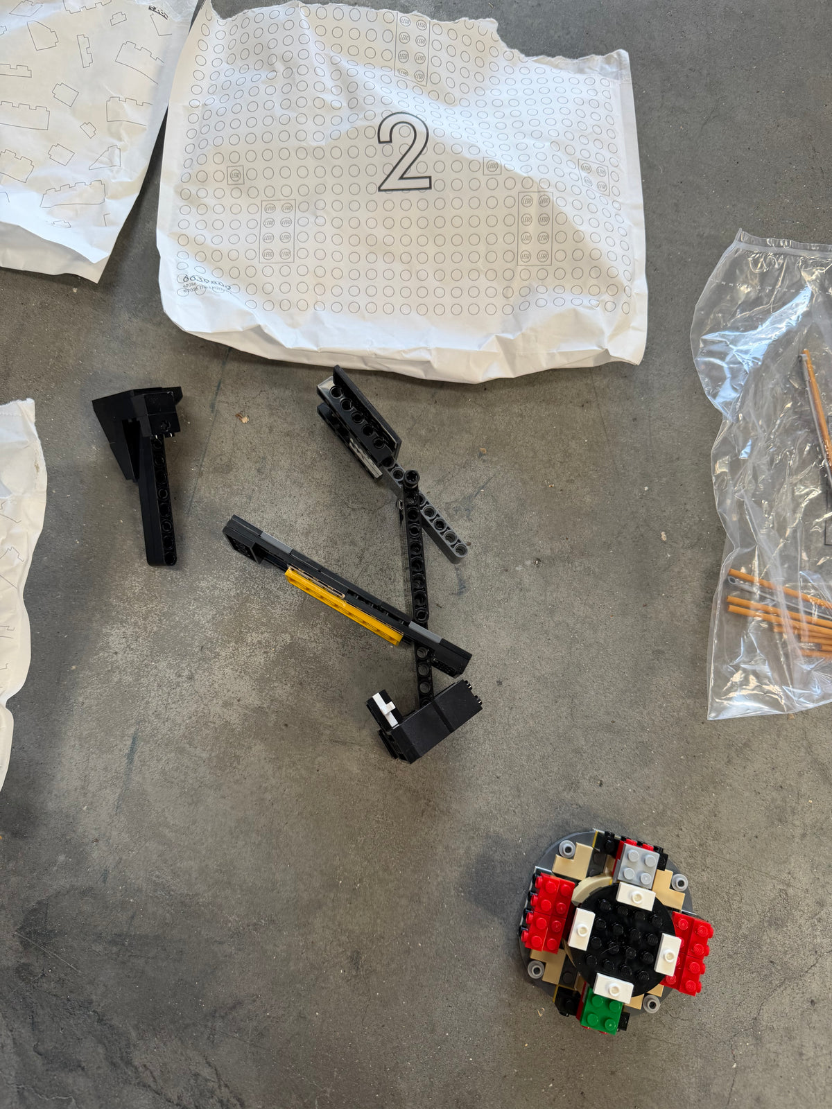 LEGO Icons 11382 Hubble Space Telescope
