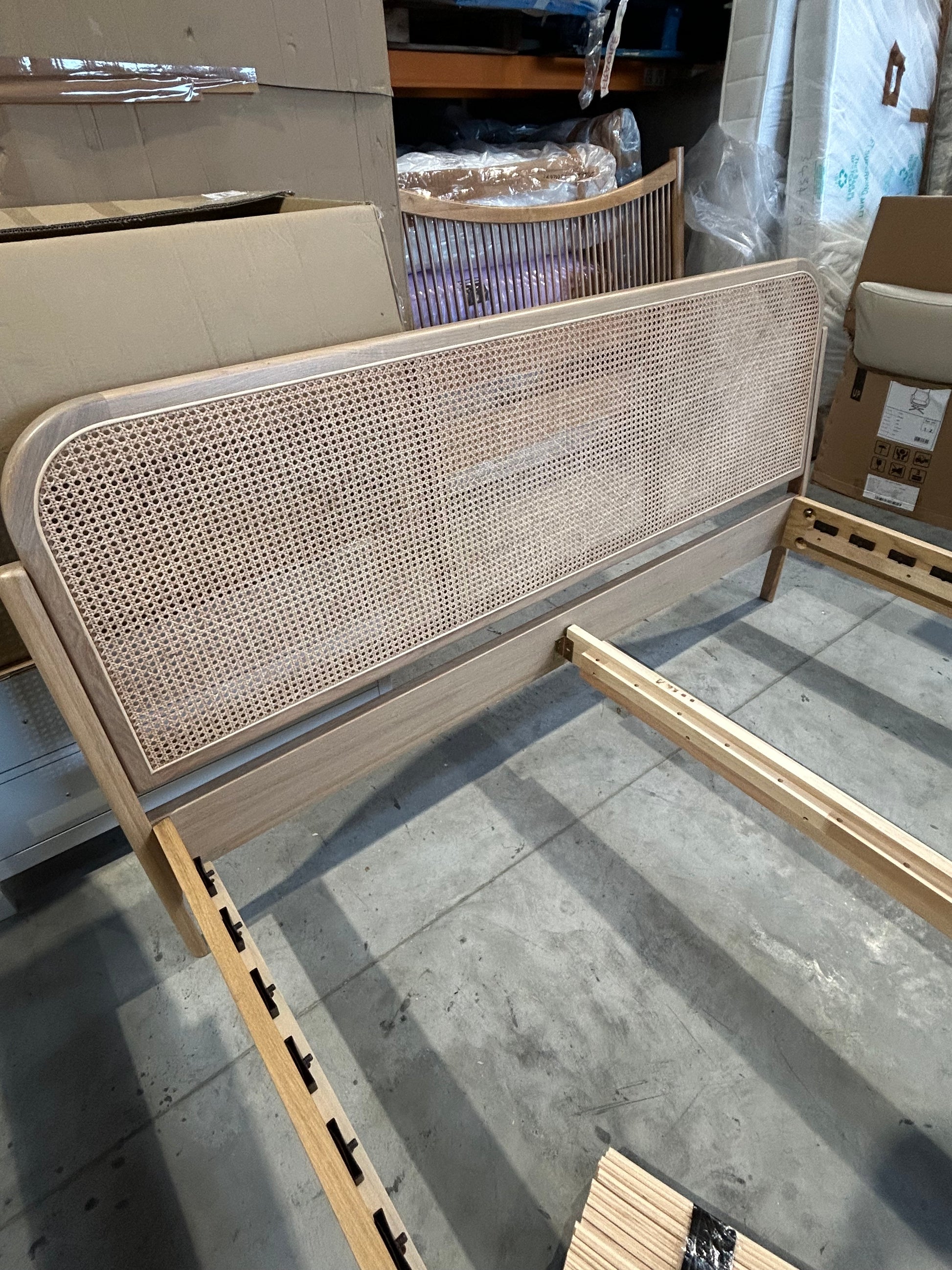 RATTAN BED 180CM OAK