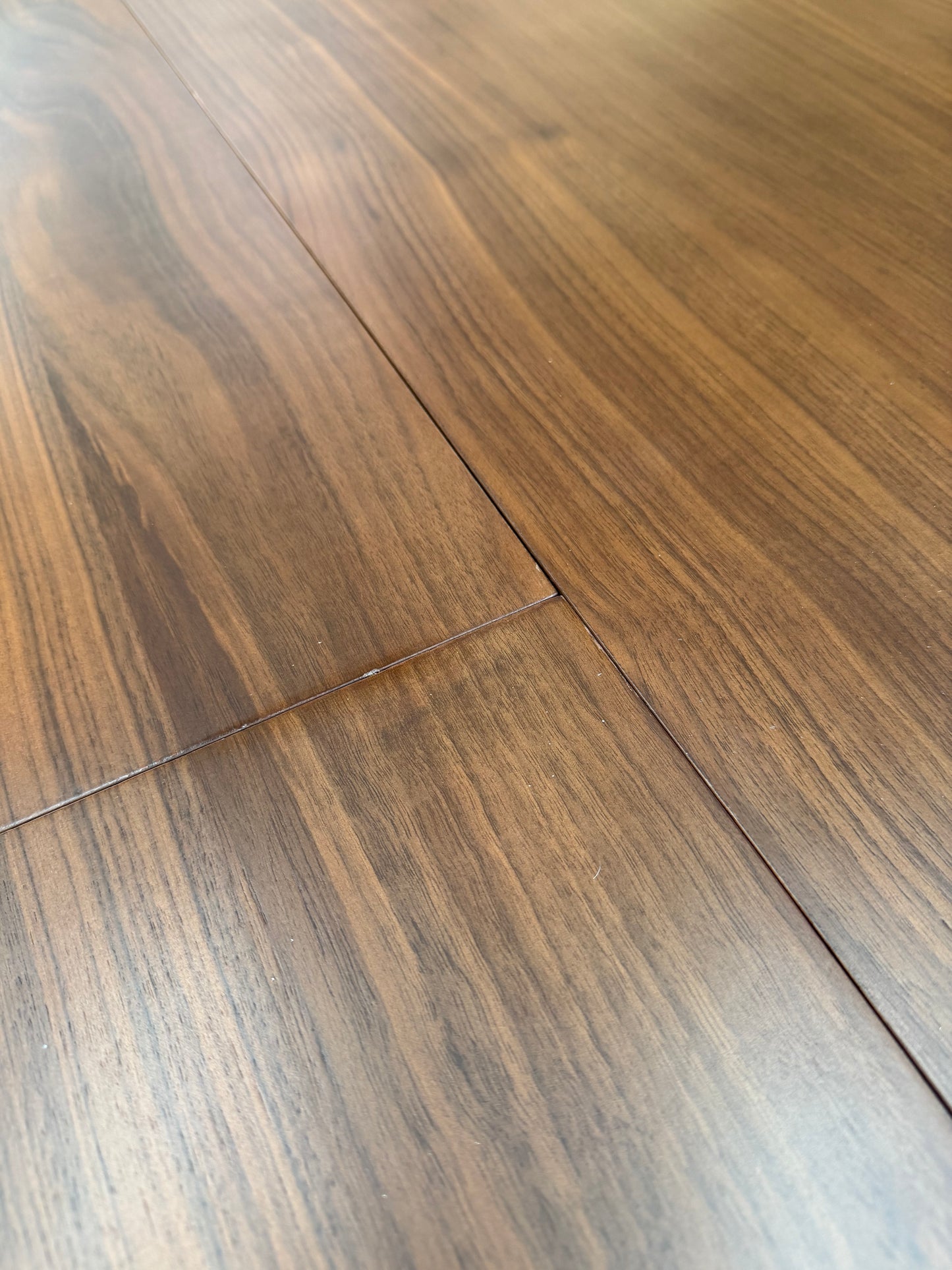 La Redoute AM.PM Sanara Walnut and Veneer Extendable Round Table 4 - 8 People