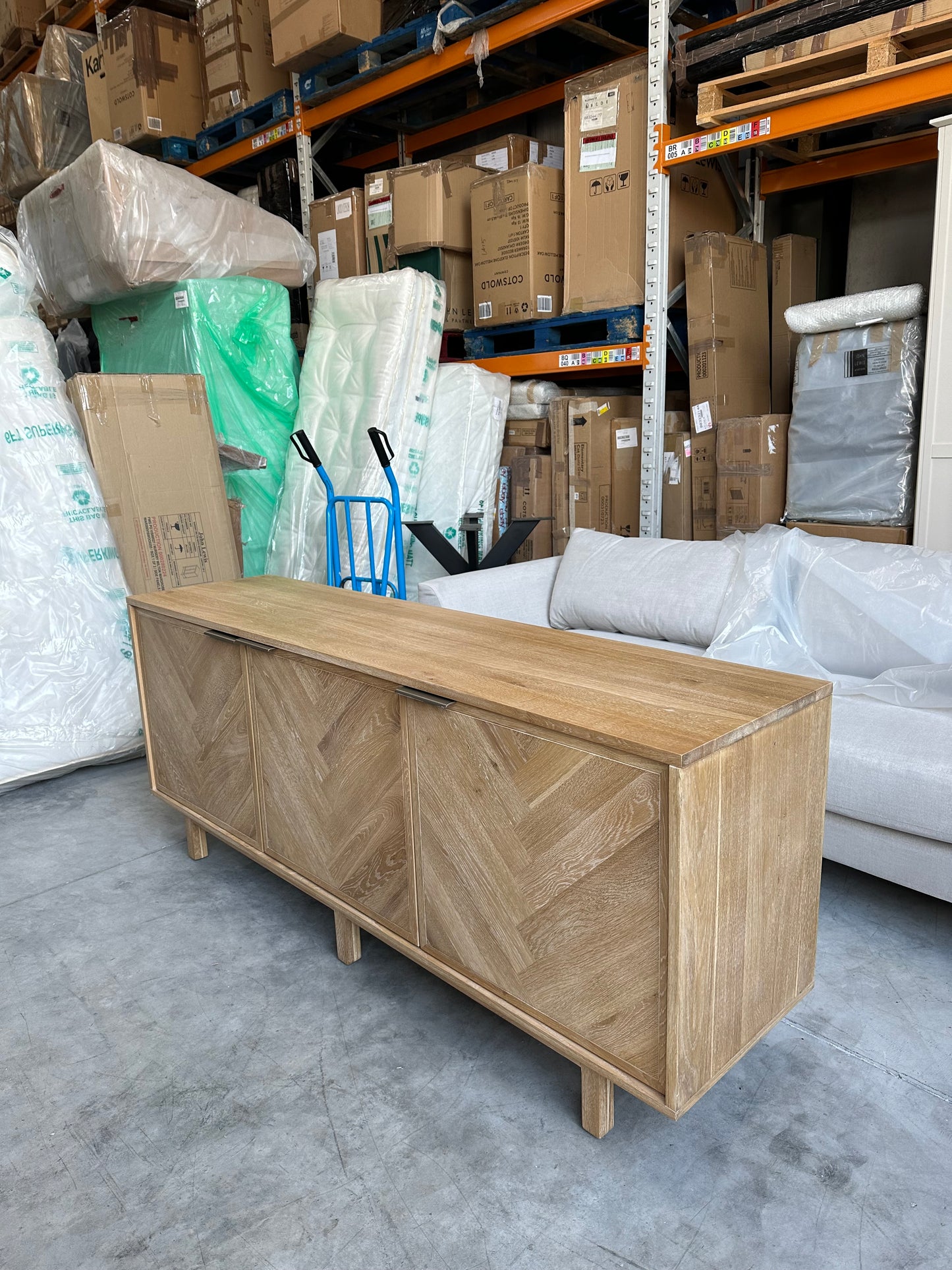 Estate sideboard oak