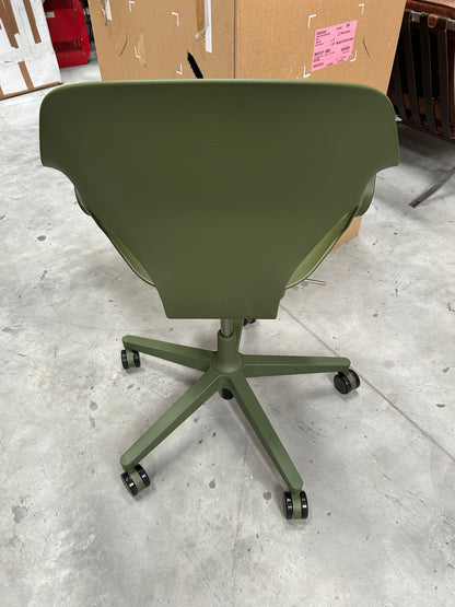 Herman miller Zeph Fixed Arms Chair Green