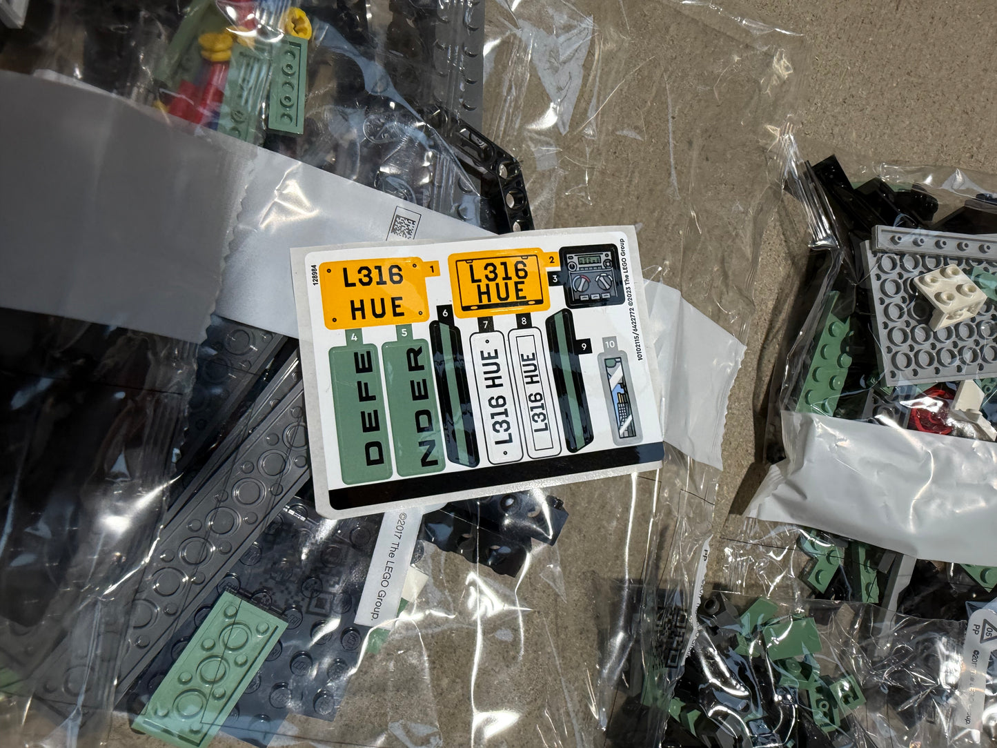 LEGO Icons 10317 Land Rover Classic Defender 90