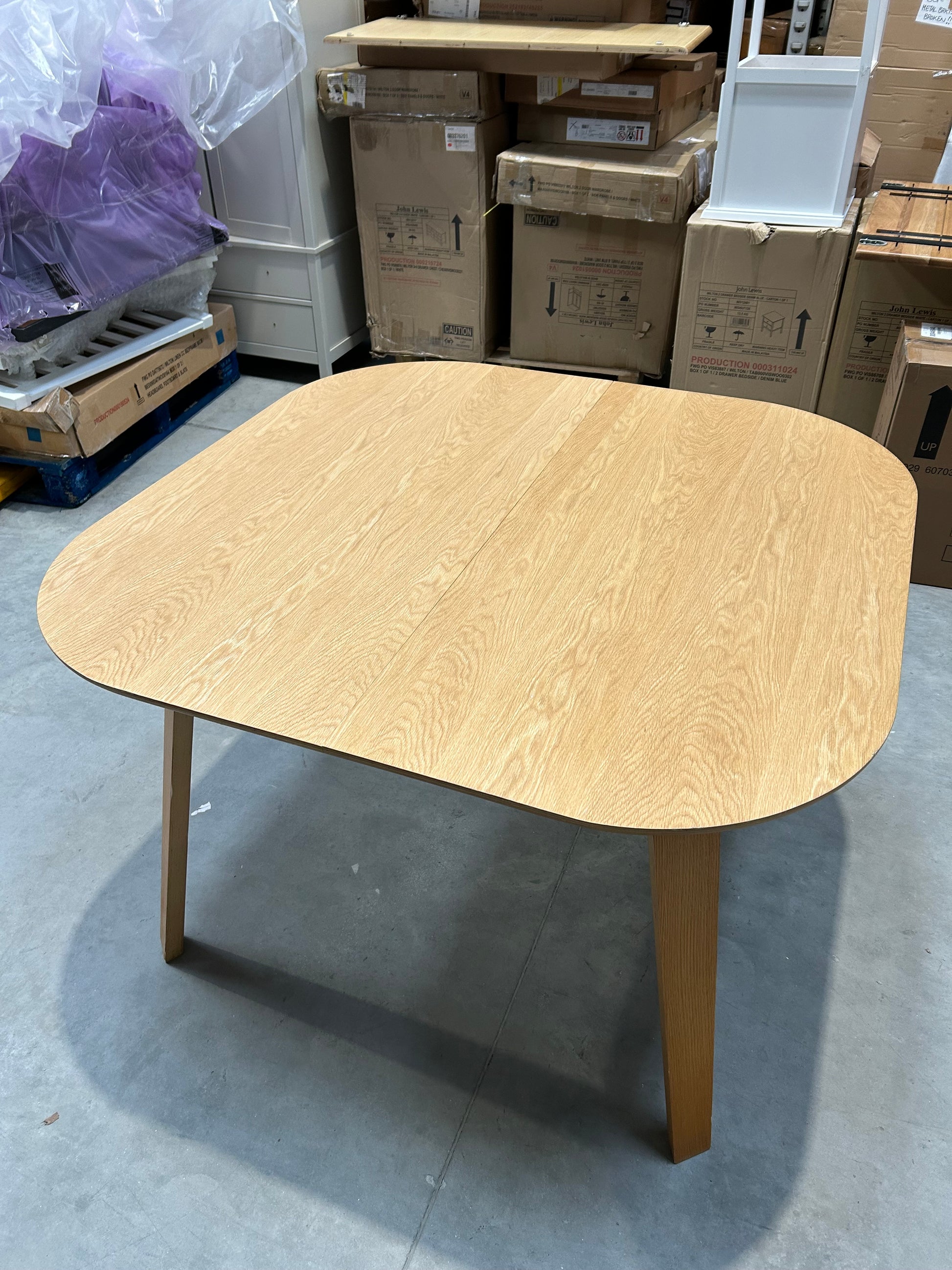 John Lewis ANYDAY Anton 4-6 Seater Extending Dining Table, Oak
