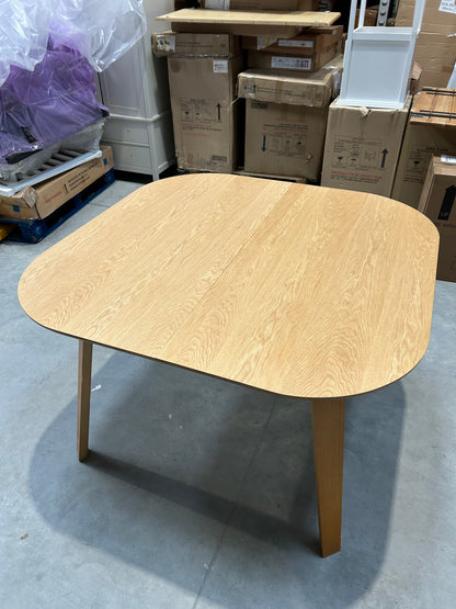 John Lewis ANYDAY Anton 4-6 Seater Extending Dining Table, Oak