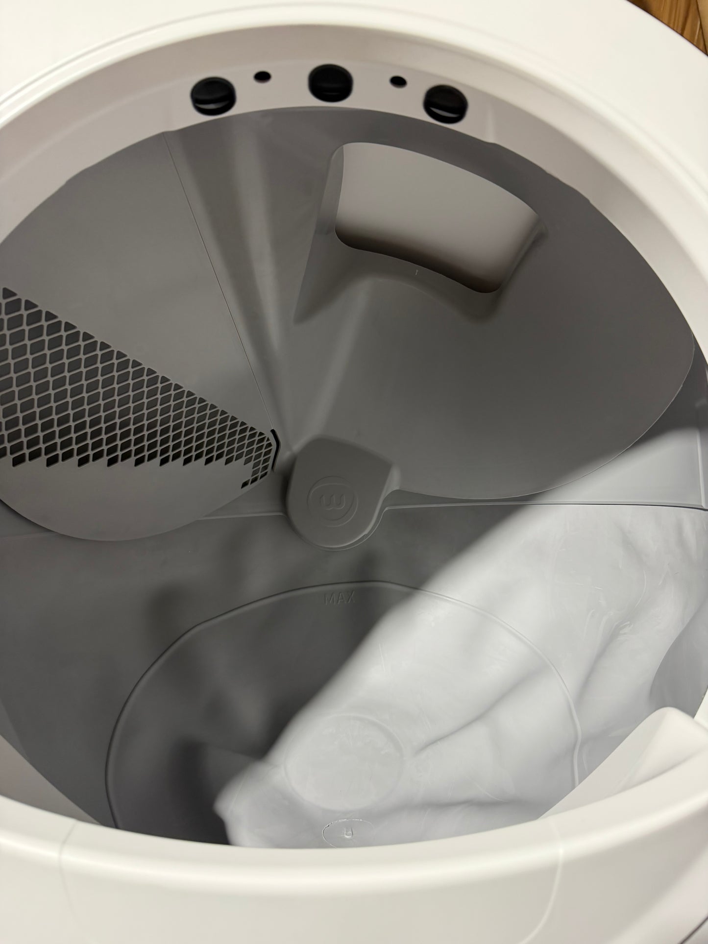 Litter-Robot 4 Smart Self-Cleaning Cat Litter Box, White