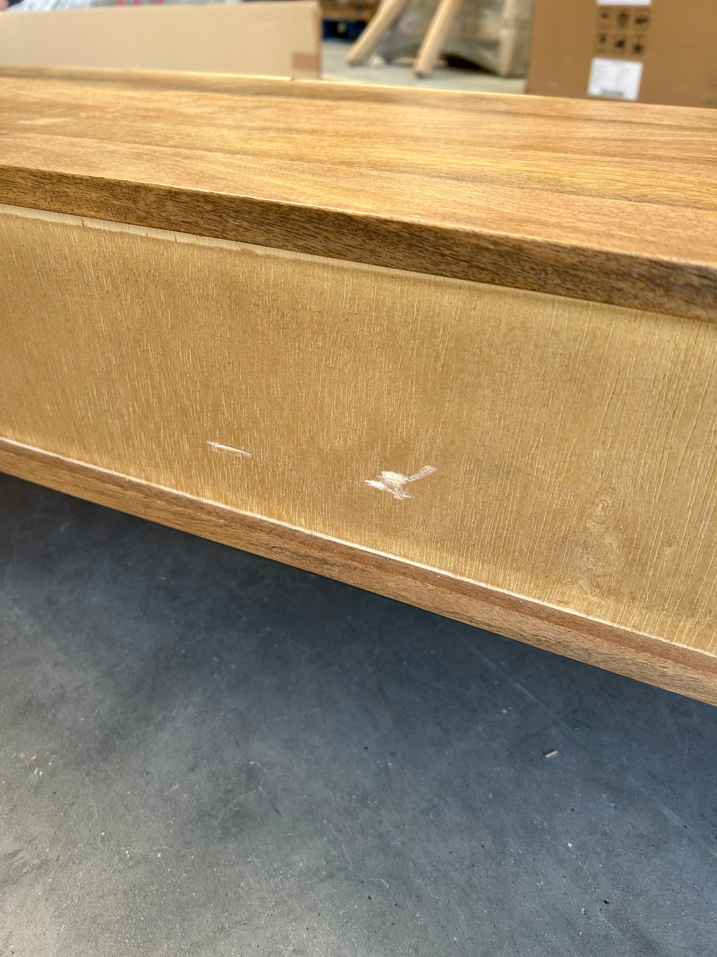MACKAY TV UNIT - LIST