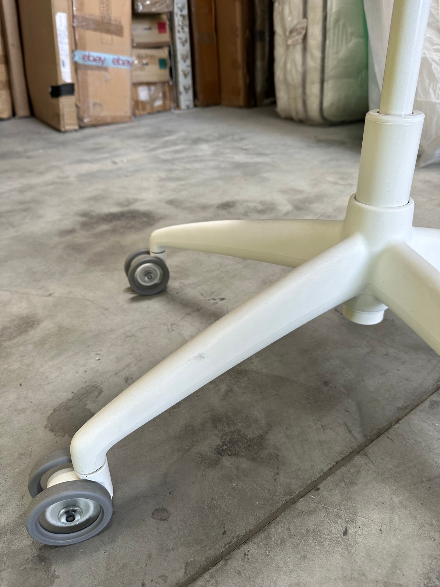 Humanscale Diffrient World Task Office Chair, White