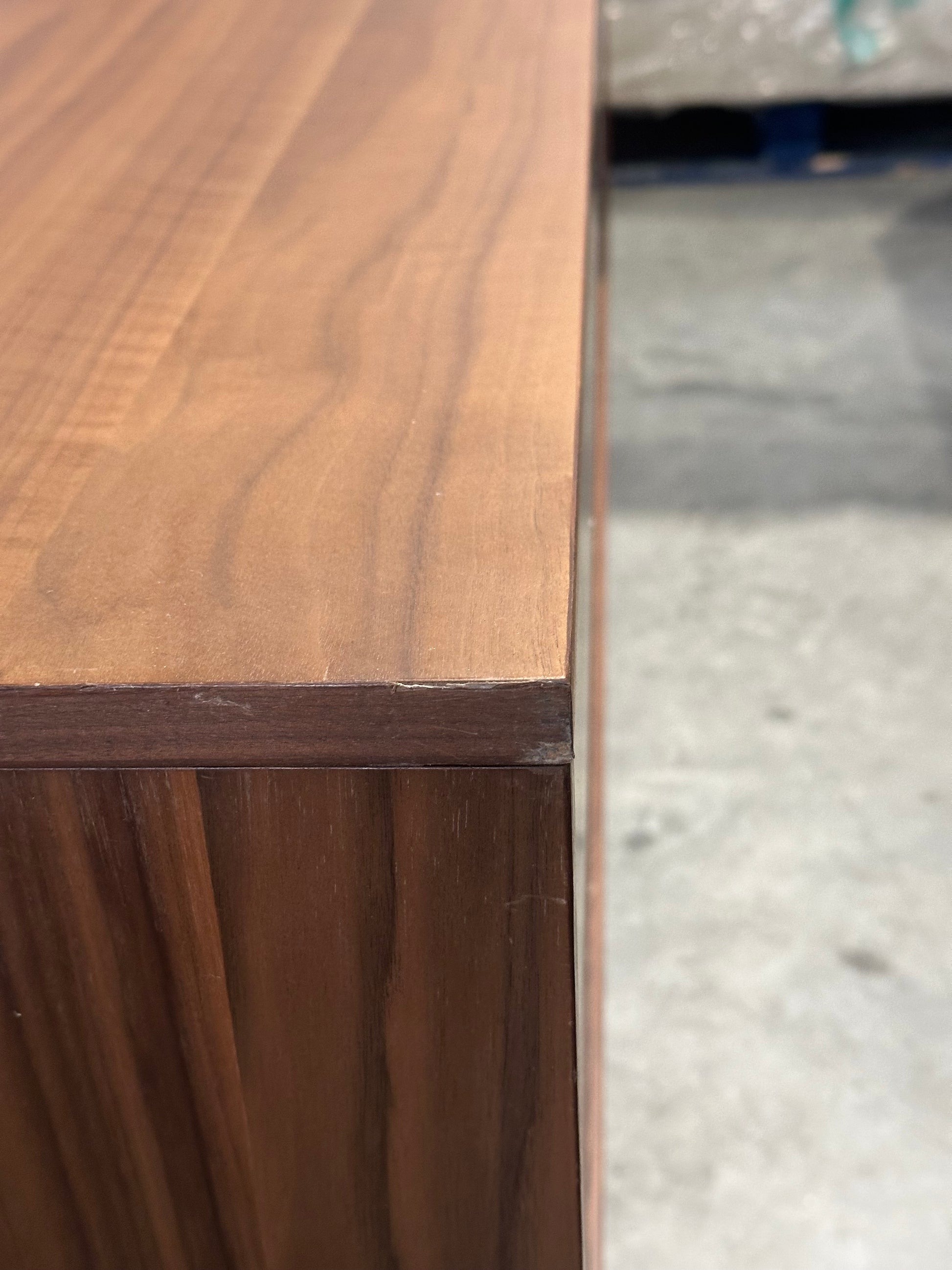 John Lewis Harvard Media Unit, Walnut