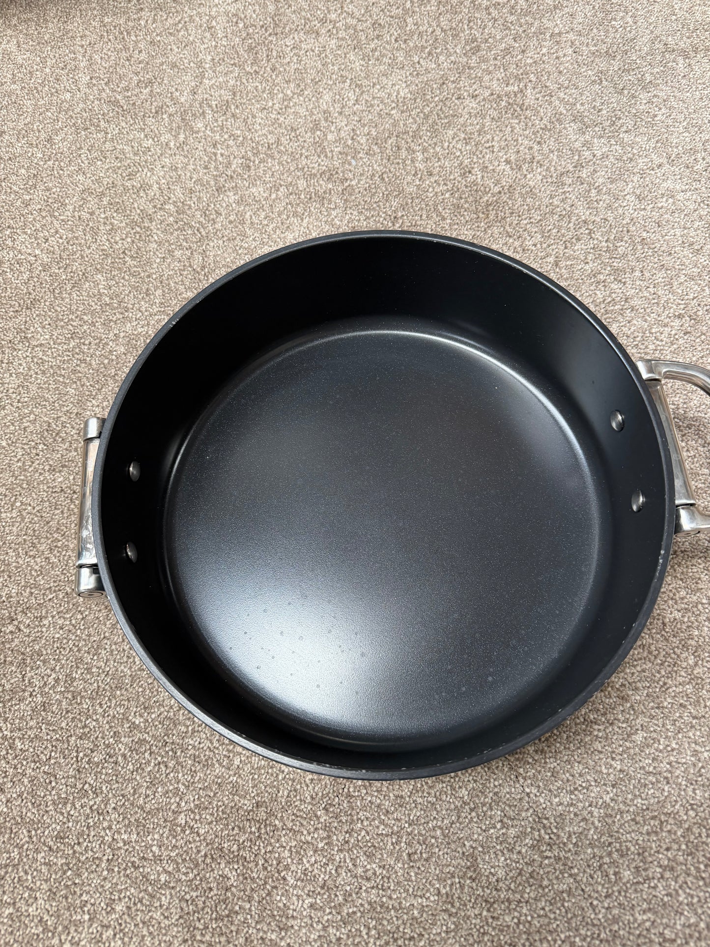 Joseph Joseph Space Folding Handle Aluminium Non-Stick Shallow Casserole & Lid,