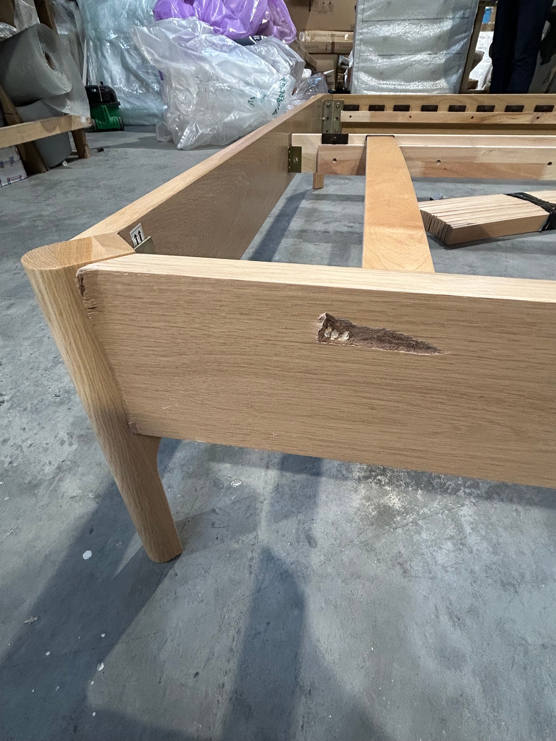 RATTAN BED 180CM OAK