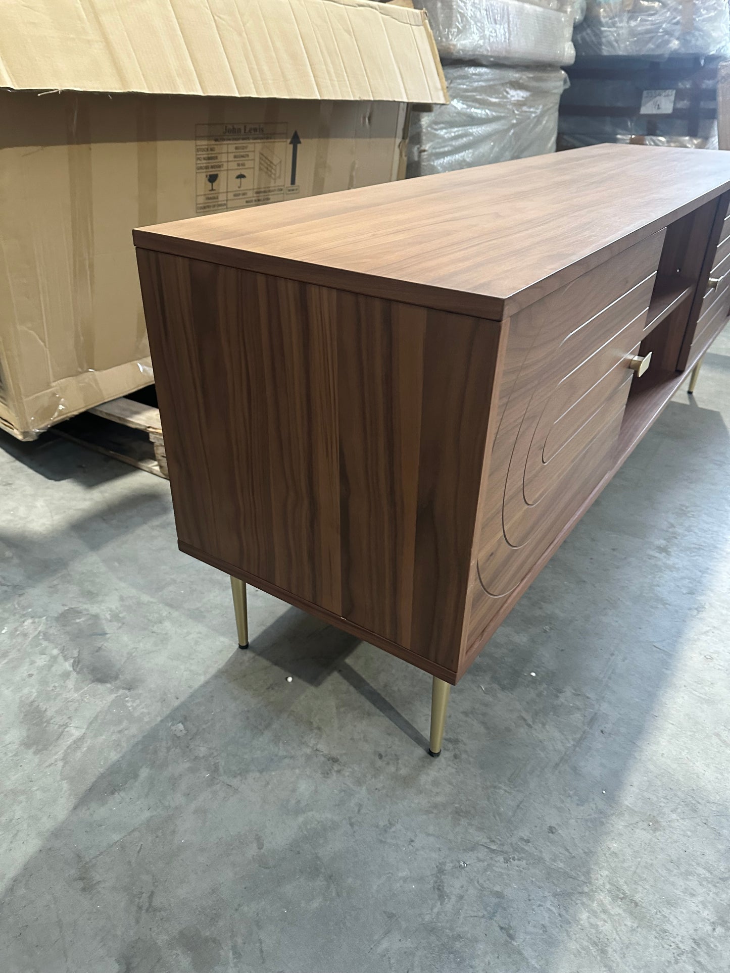 John Lewis Harvard Media Unit, Walnut