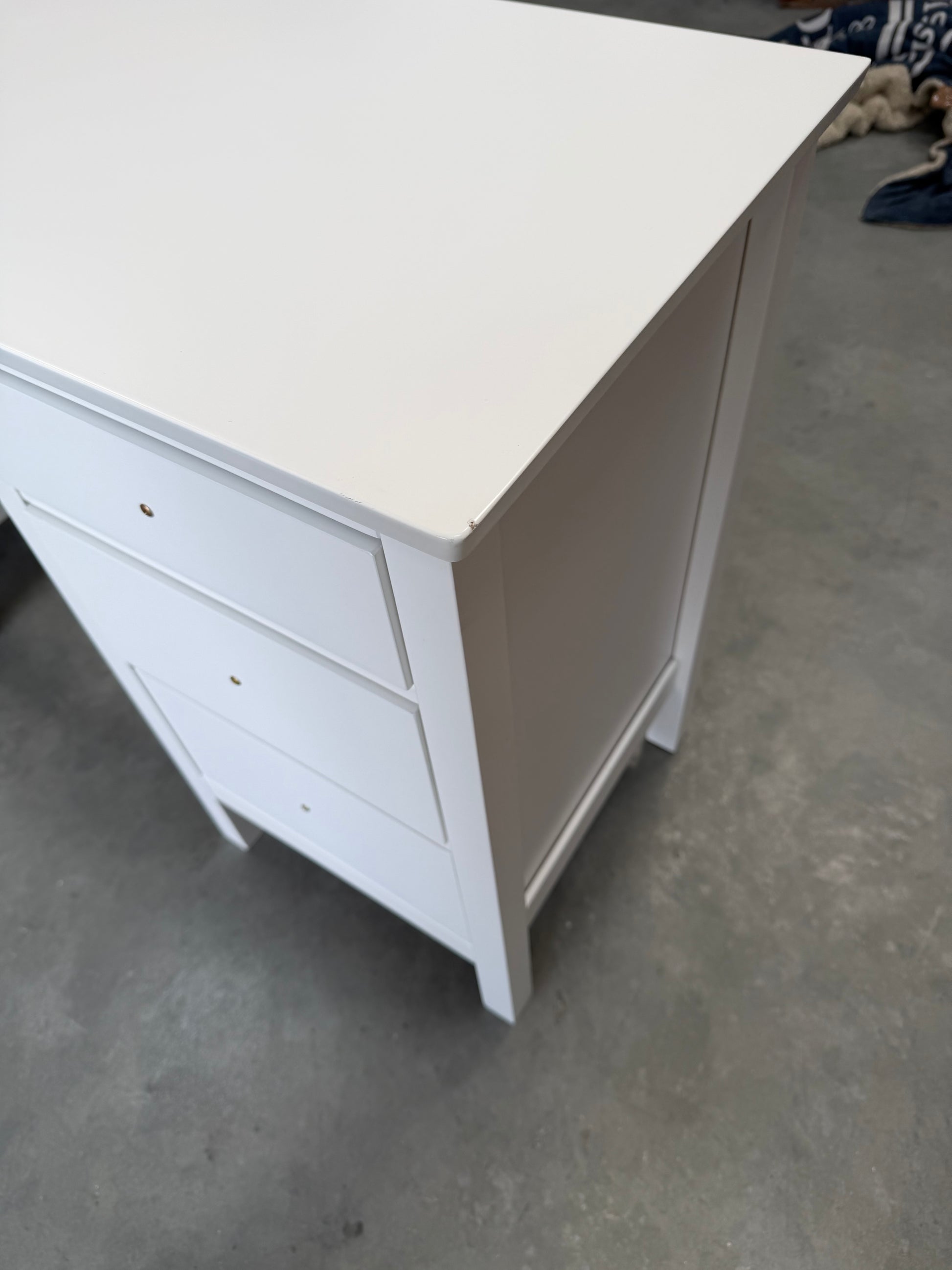 Wilton Dressing table W LIST
