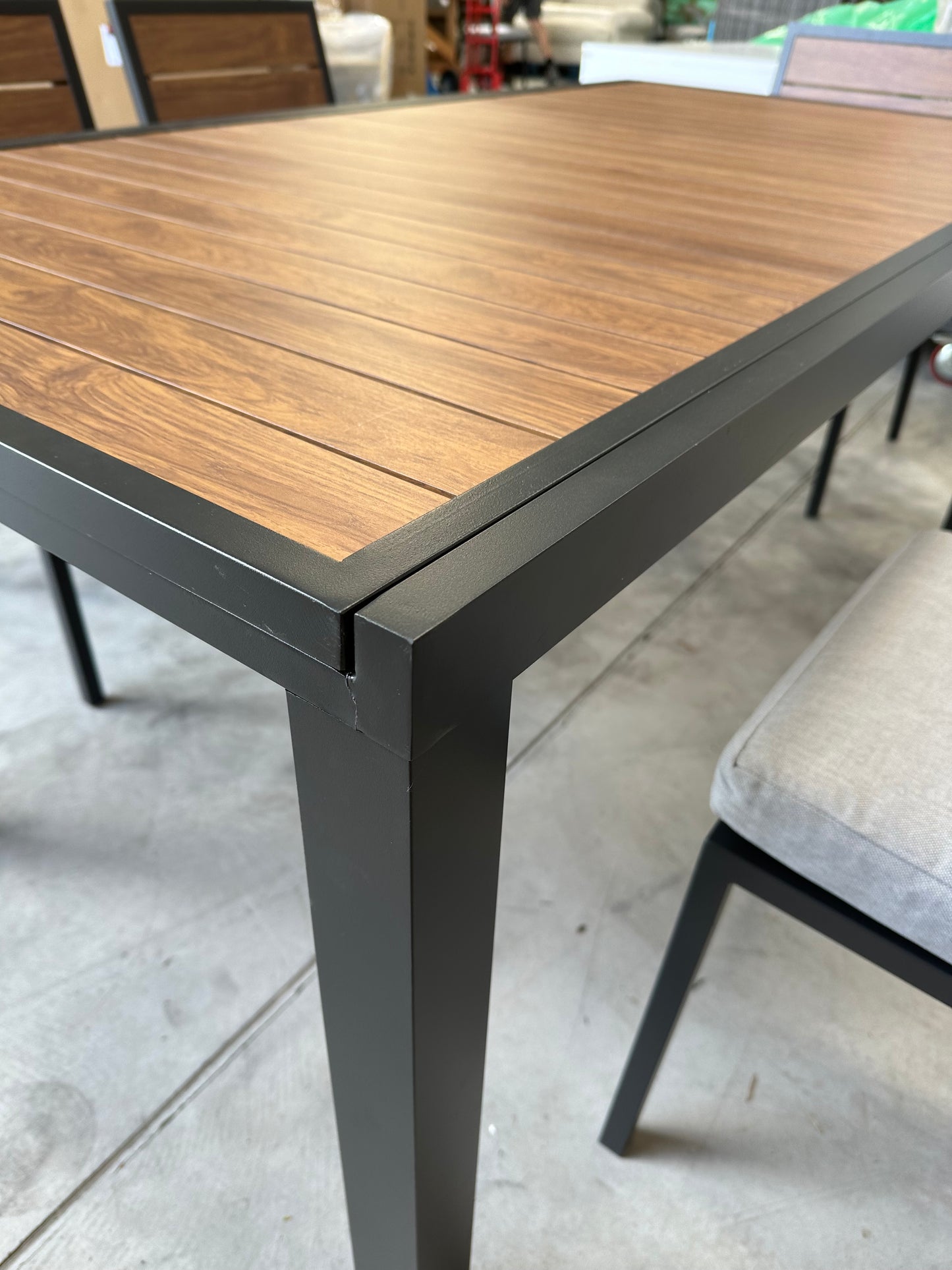 Platform extending table set