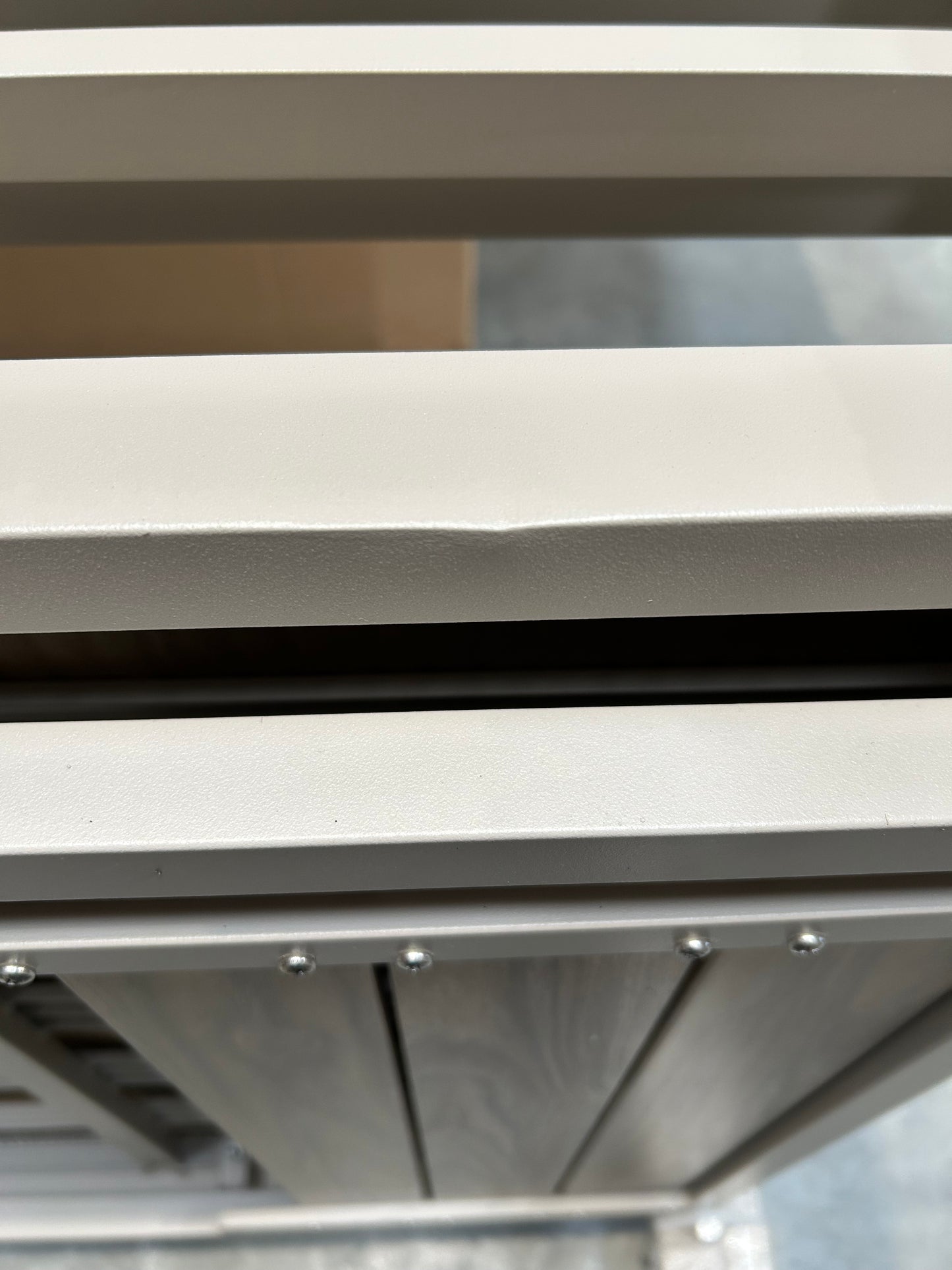 Platform modular lng Taupe - LIST