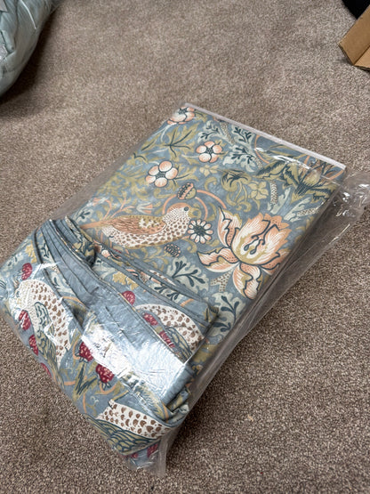 Morris & Co. Strawberry Thief 300 Thread Count Cotton Duvet Cover Set, Multi, Double Set