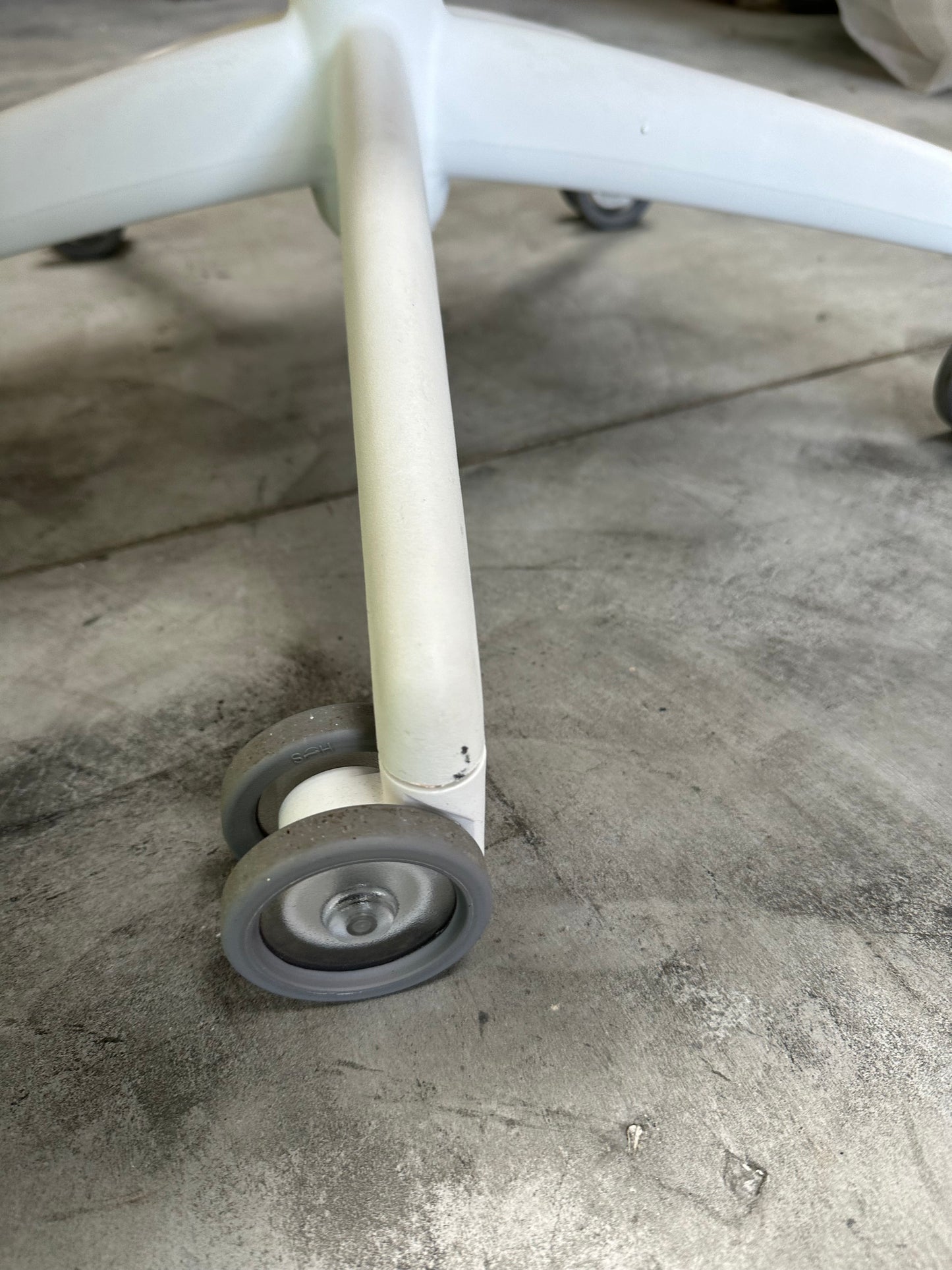 Humanscale Diffrient World Task Office Chair, White