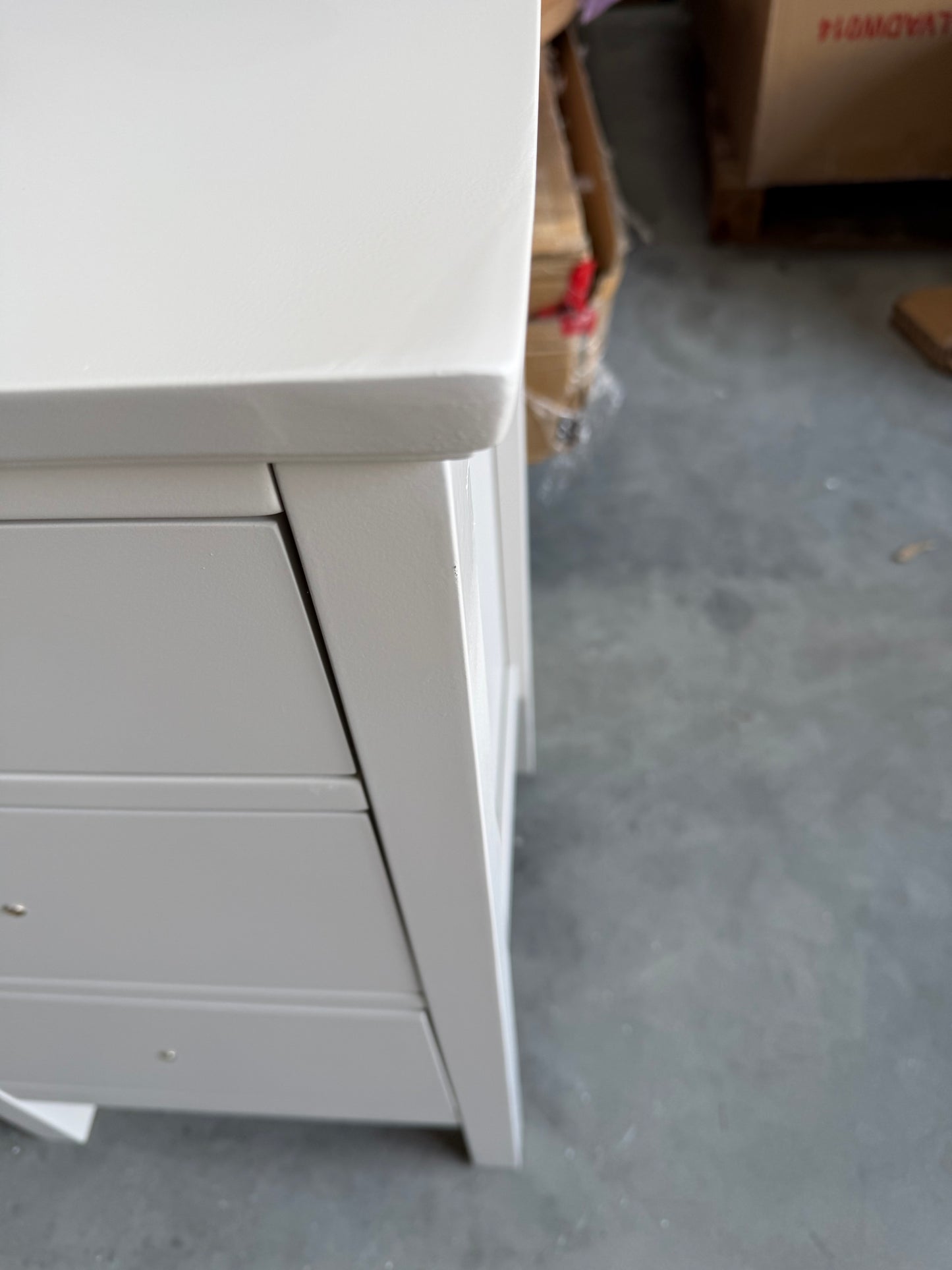 WILTON LINEN DRESSING TABLE