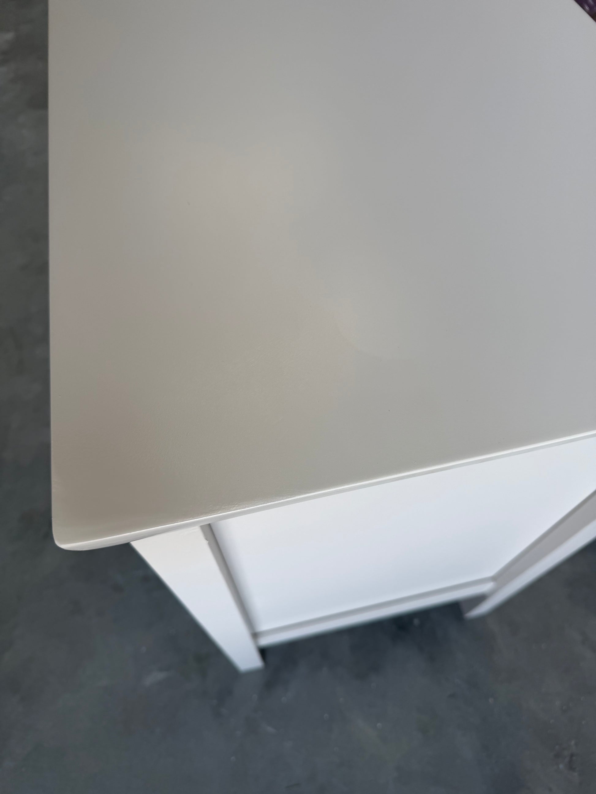 WILTON LINEN DRESSING TABLE