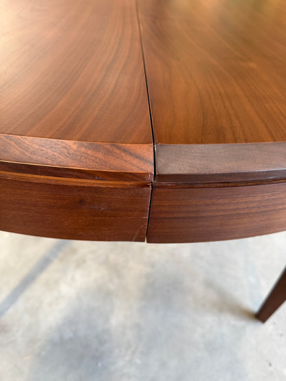 La Redoute AM.PM Sanara Walnut and Veneer Extendable Round Table 4 - 8 People