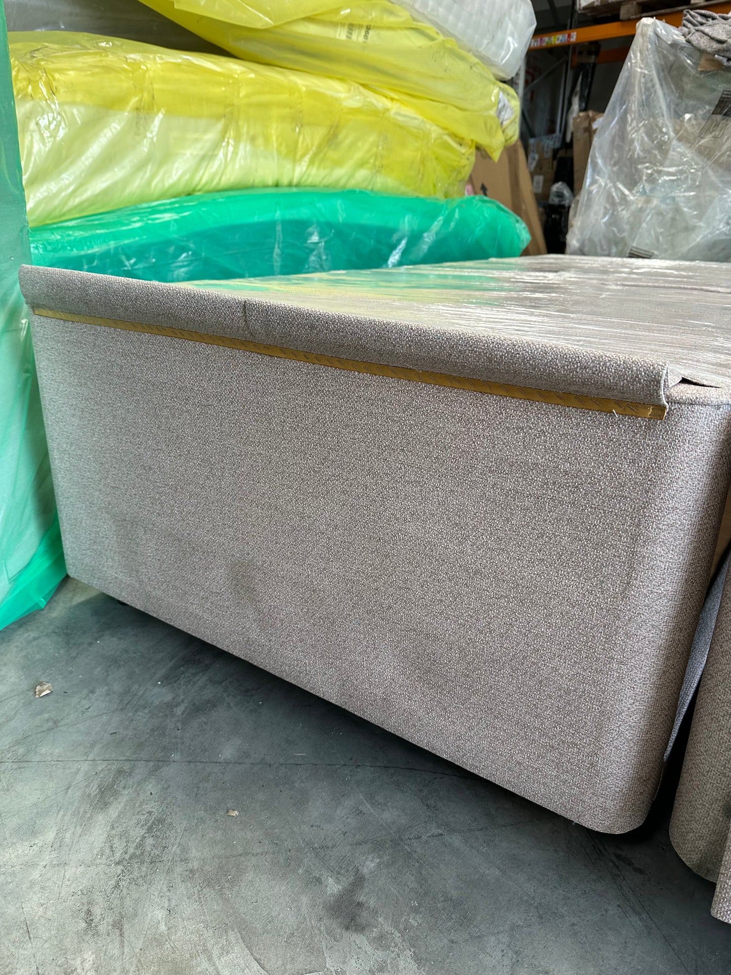 Hypnos HideAway™ Upholstered Divan Base, Super King Size Maestro Orchid