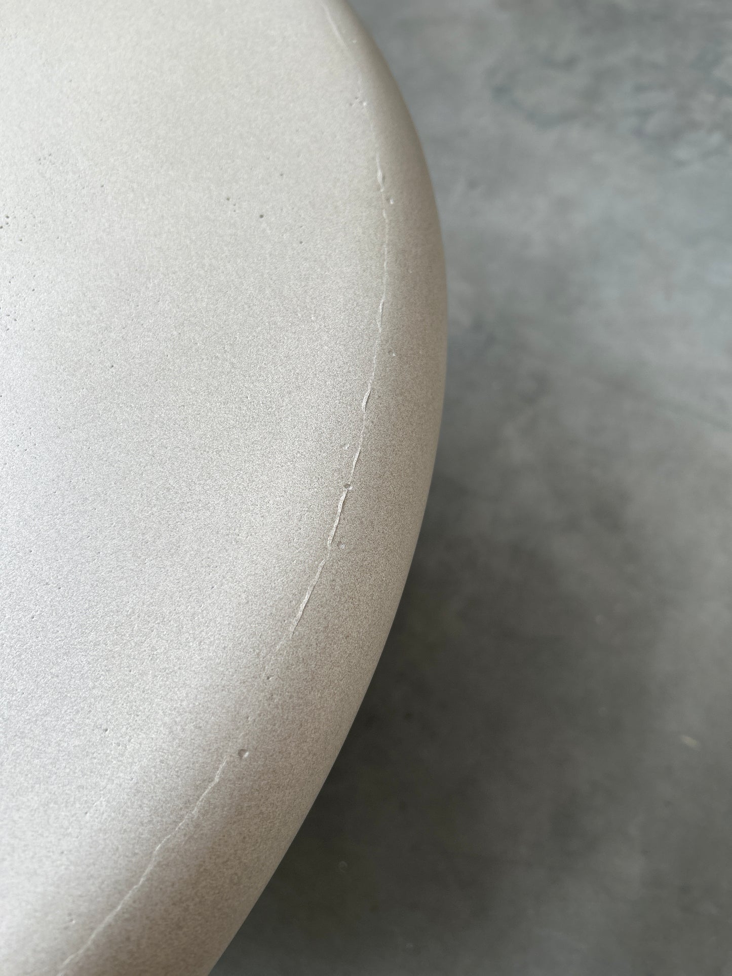 Pavia Coff Tab Concrete - LIST