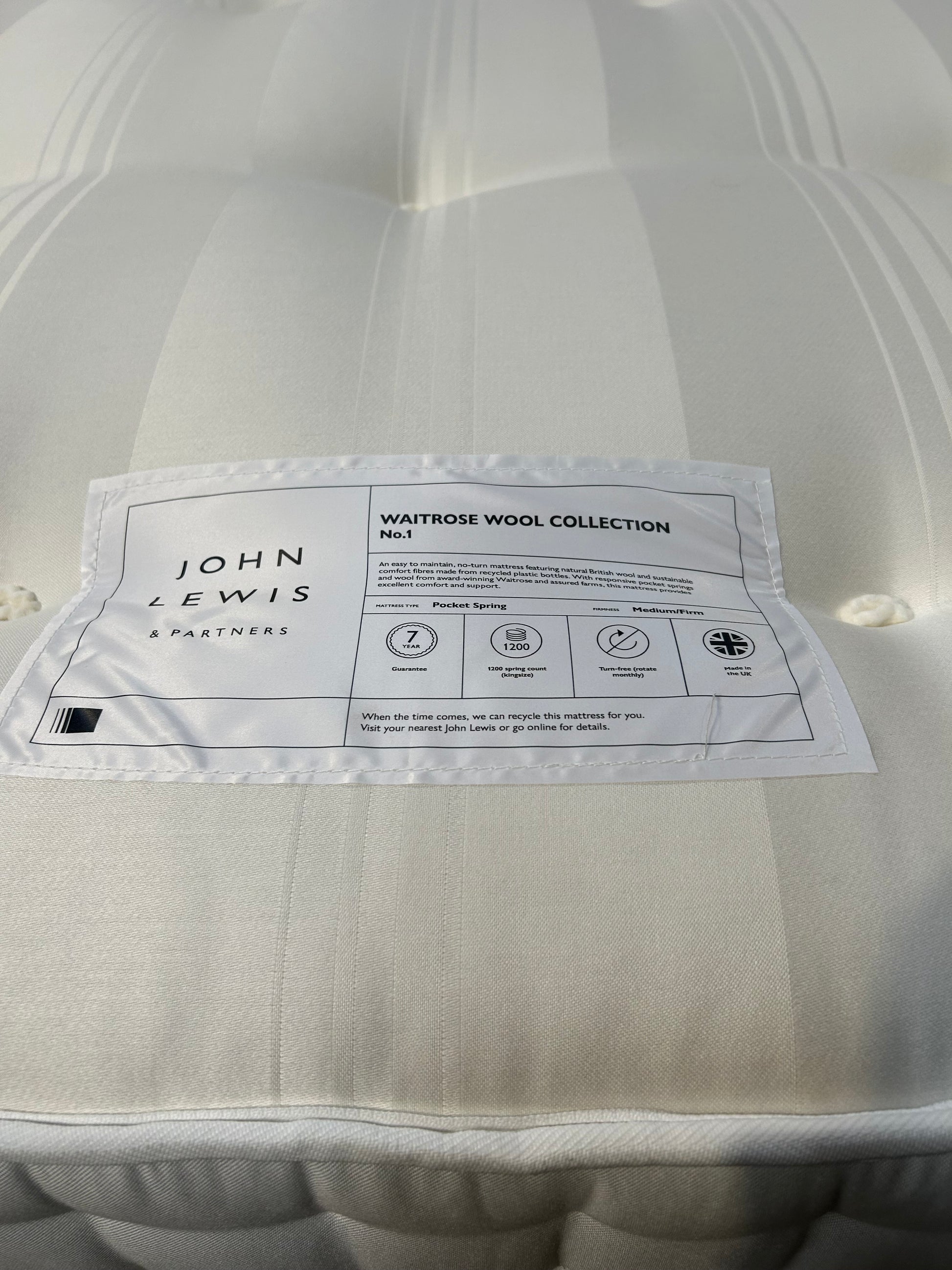 John Lewis Waitrose Wool NO 1 Pocket Spring Mattress Medium Firm Tension Double