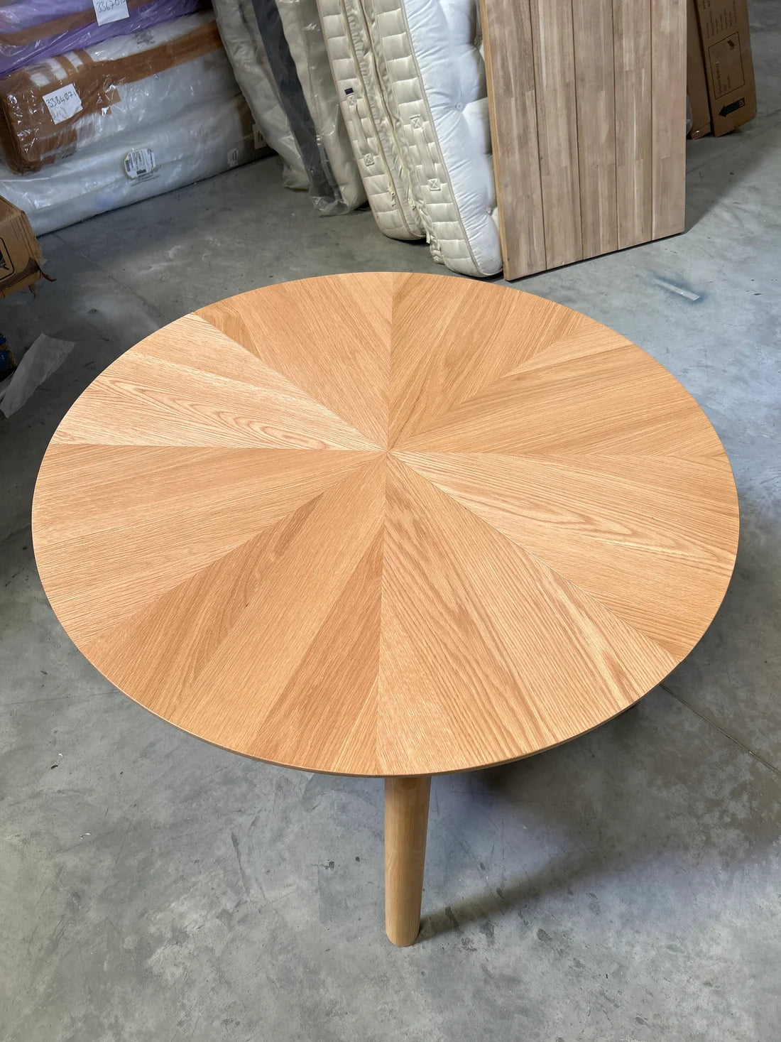 John Lewis Dining Table Round 4-6 Seater Notch