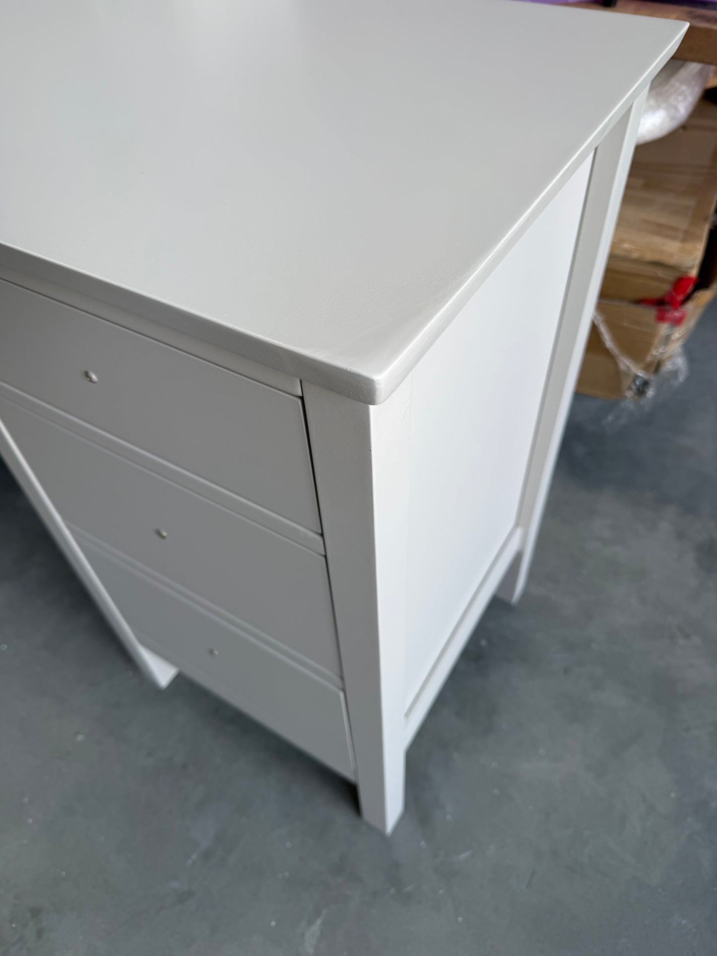 WILTON LINEN DRESSING TABLE