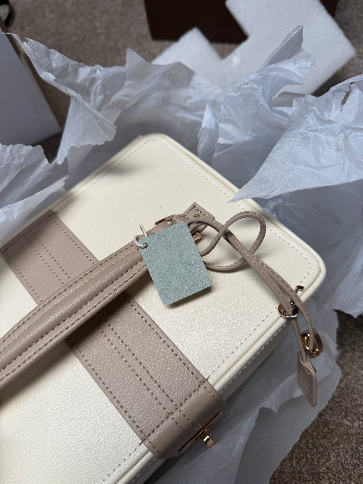 Dulwich Designs Belgravia Leather Jewellery Box, Cream