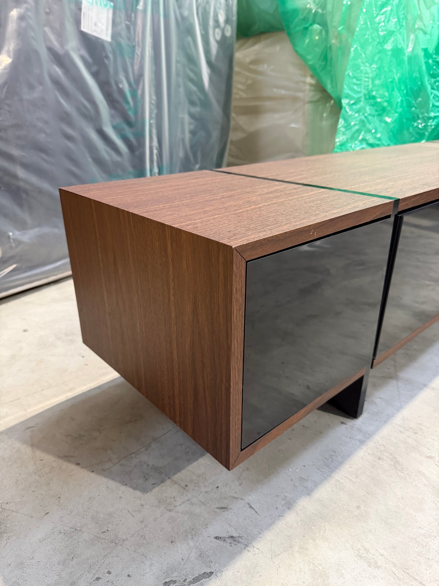 AVF Edge ED160 TV Stand for TVs up to 80"