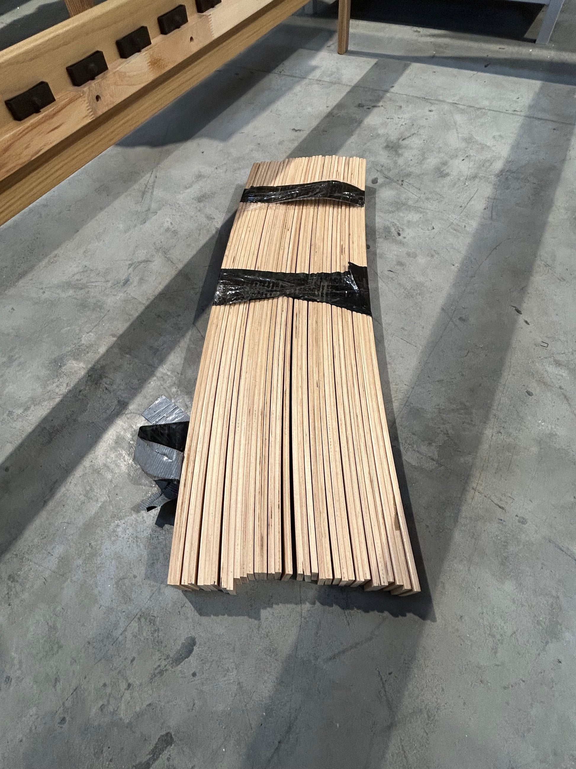 RATTAN BED 180CM OAK