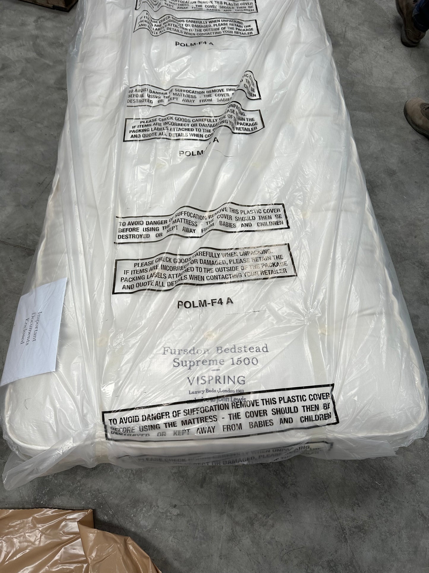 Vispring Bedstead Supreme 1500 Pocket Spring Mattress in Super King size Zip Lock 90x 190