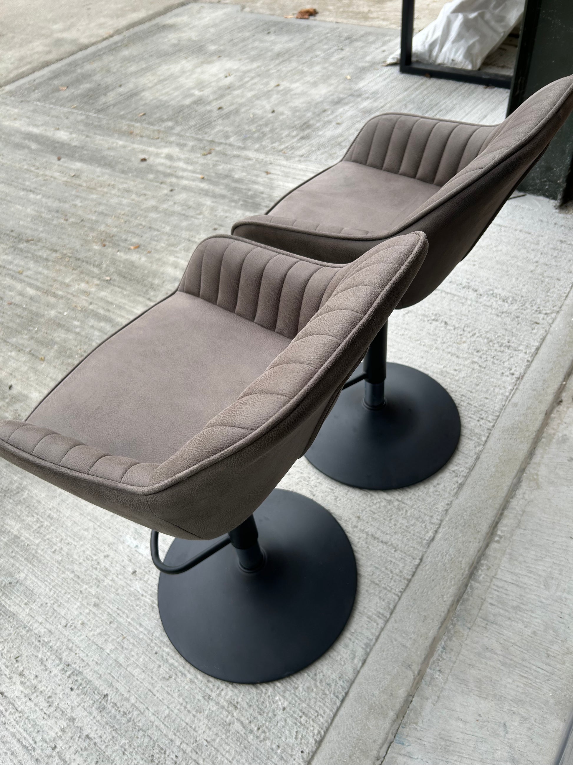 John Lewis Brooks Gas Lift Adjustable Bar Chairs Mocha