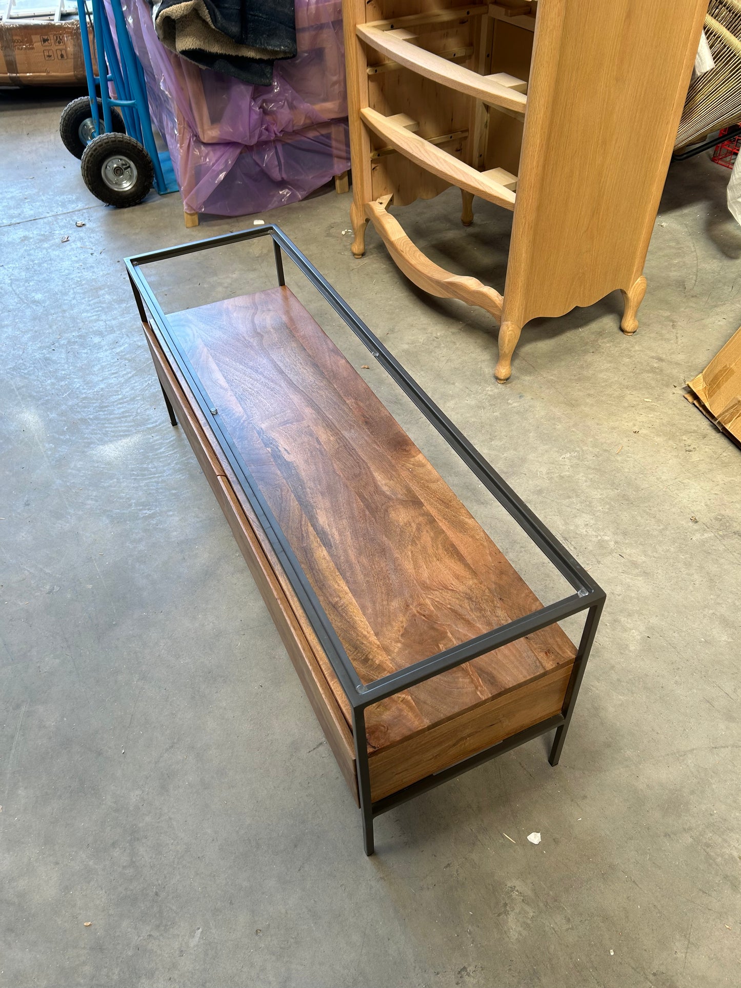 MACKAY TV UNIT - LIST