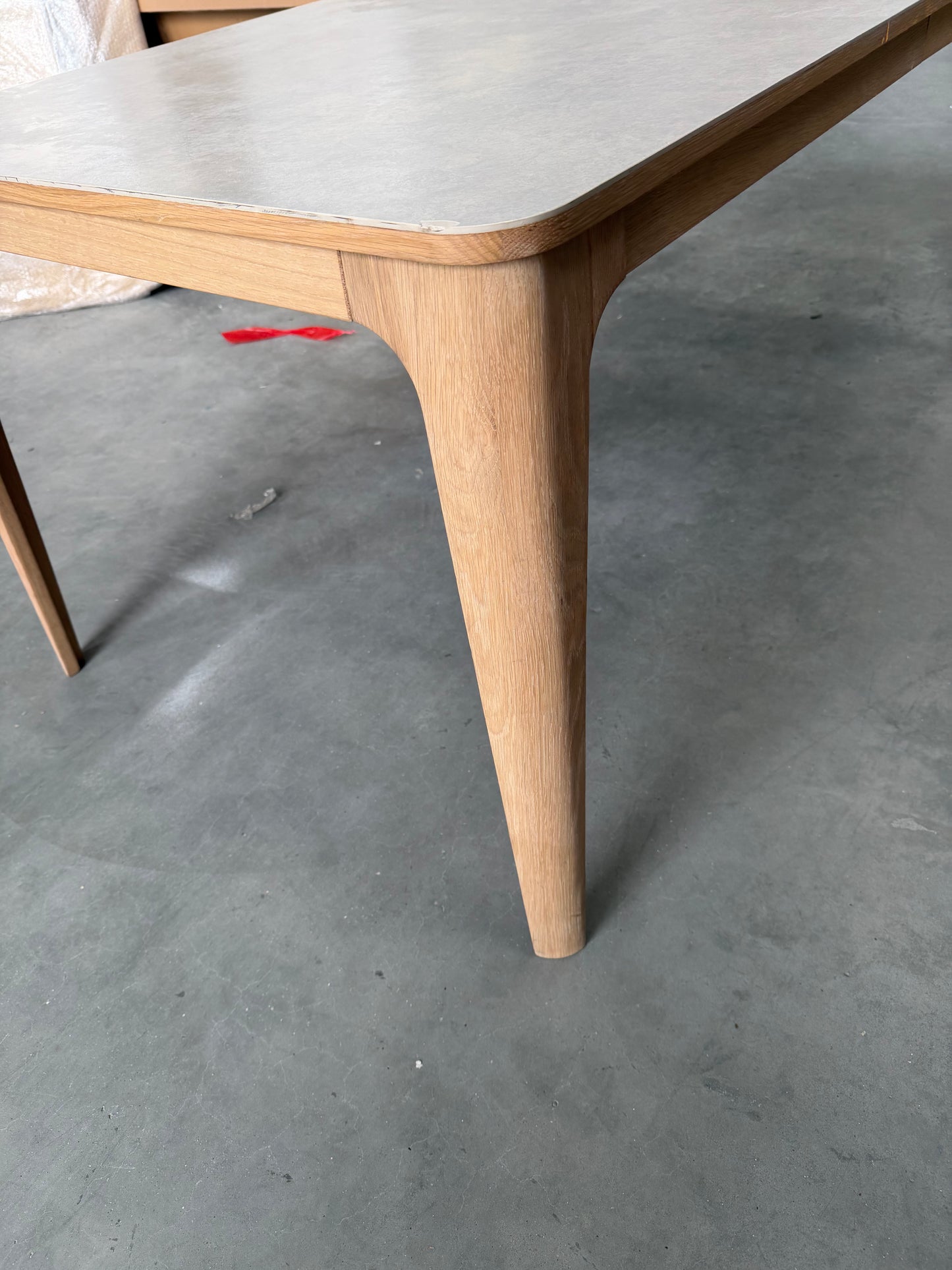 Mira ceramic dining tbl AS03