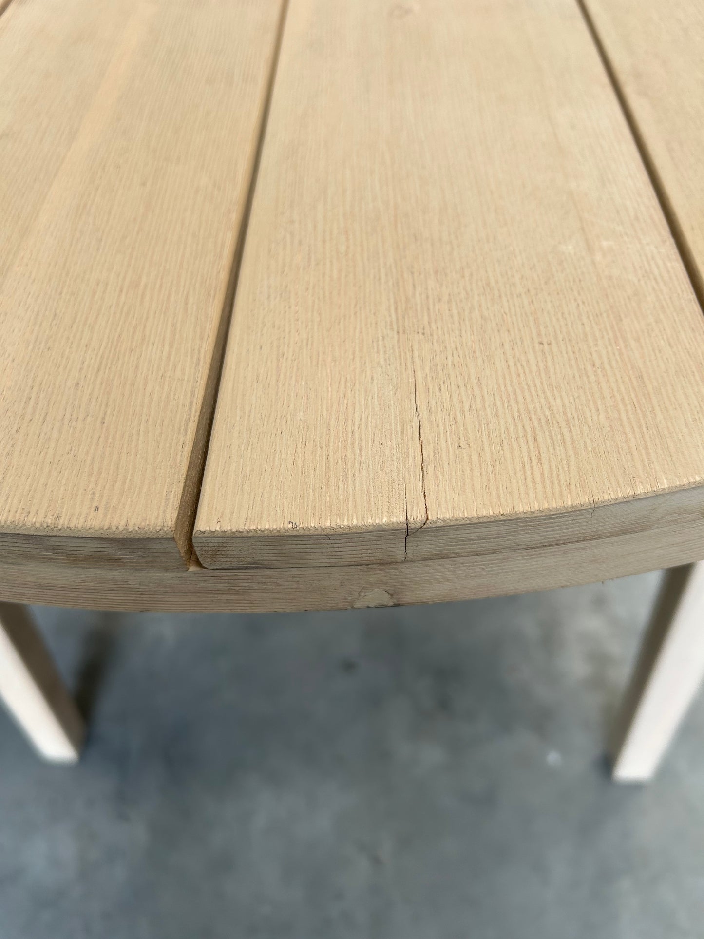 ohn Lewis Burford Round Garden Dining Table, 100cm