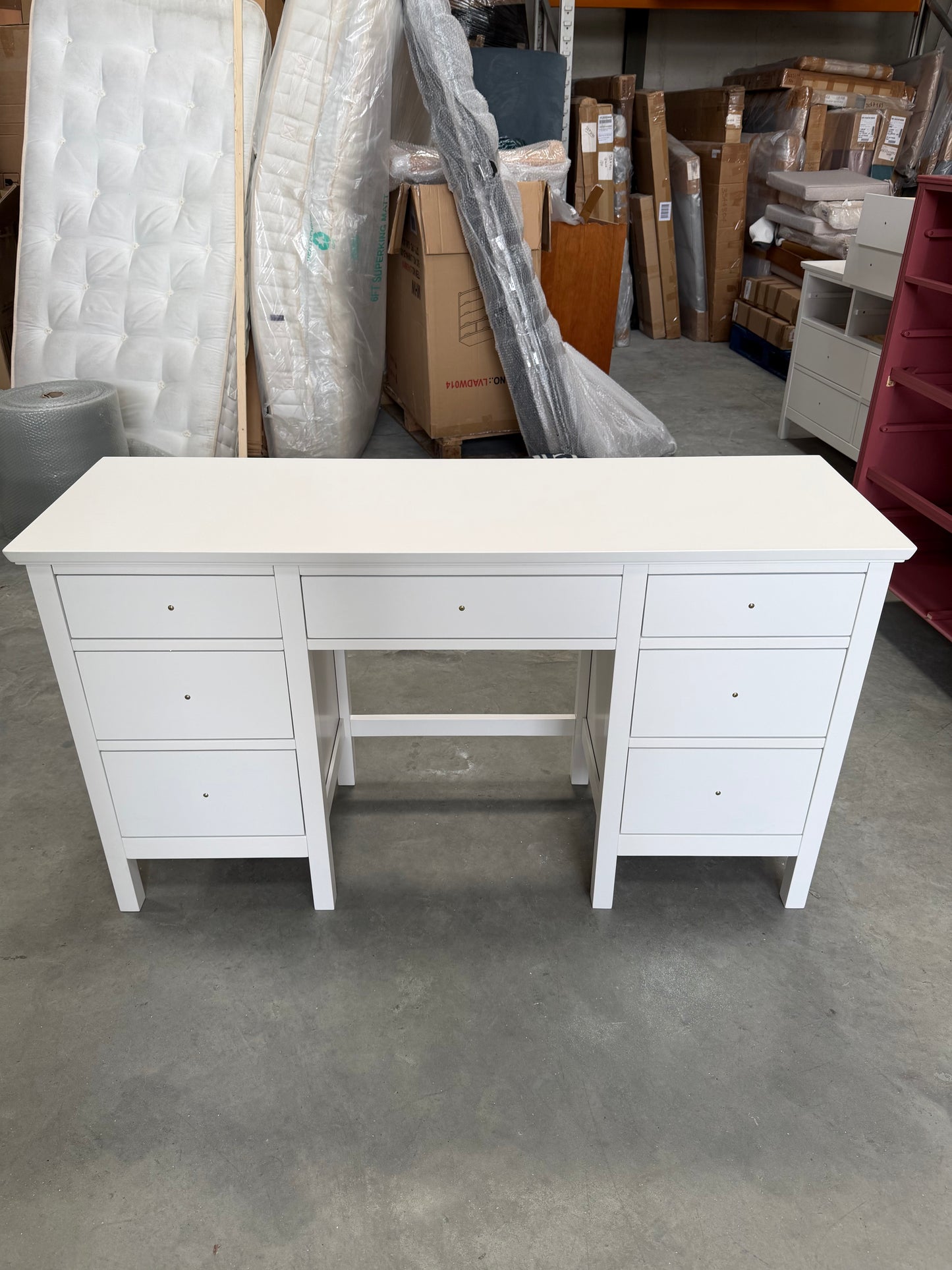 Wilton Dressing table W LIST