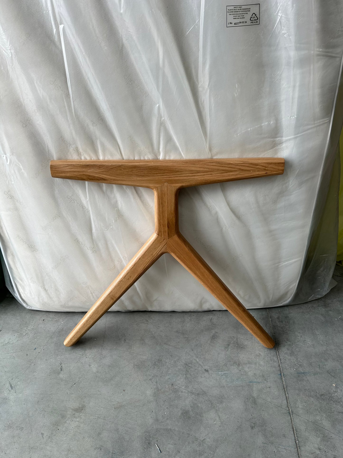 John Lewis Poise 6-10 Seater John Lewis Poise 6-10 Seater Extending Dining Table, Oak