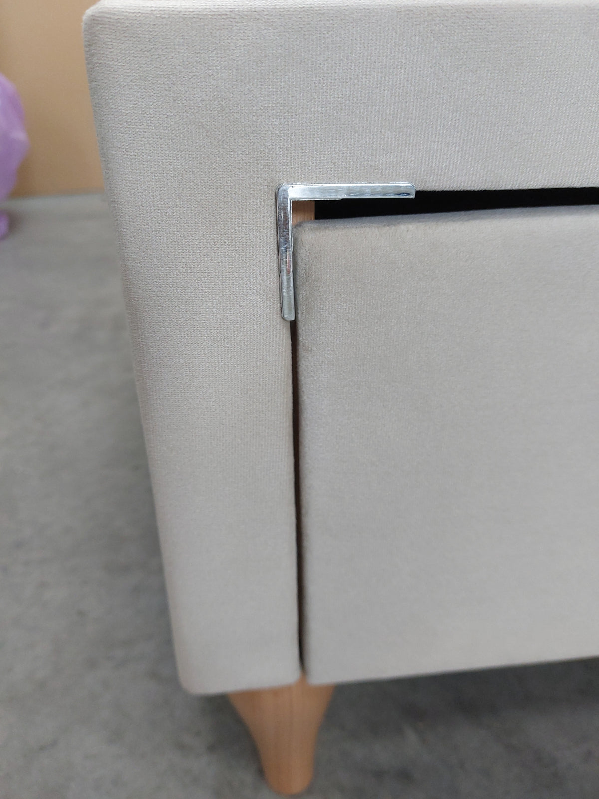 Sealy Posturepedic Exquisite 2 + 2 Drawer Divan Base, Natural Legs, Double, Almond
